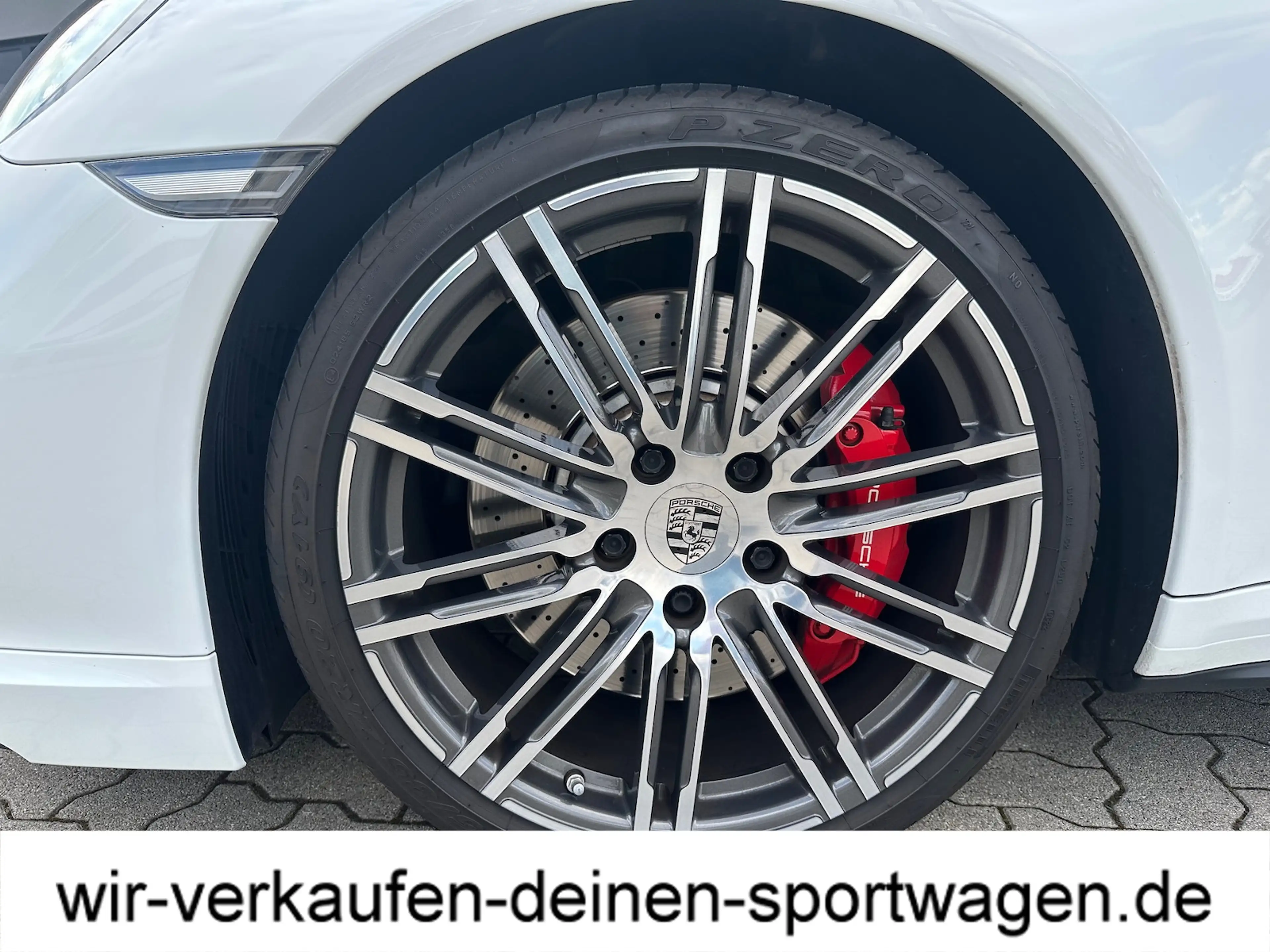 Porsche 911 Turbo Adap. Sportsitze Sp.-Chrono PDLS-Plus top Zu — photo 14