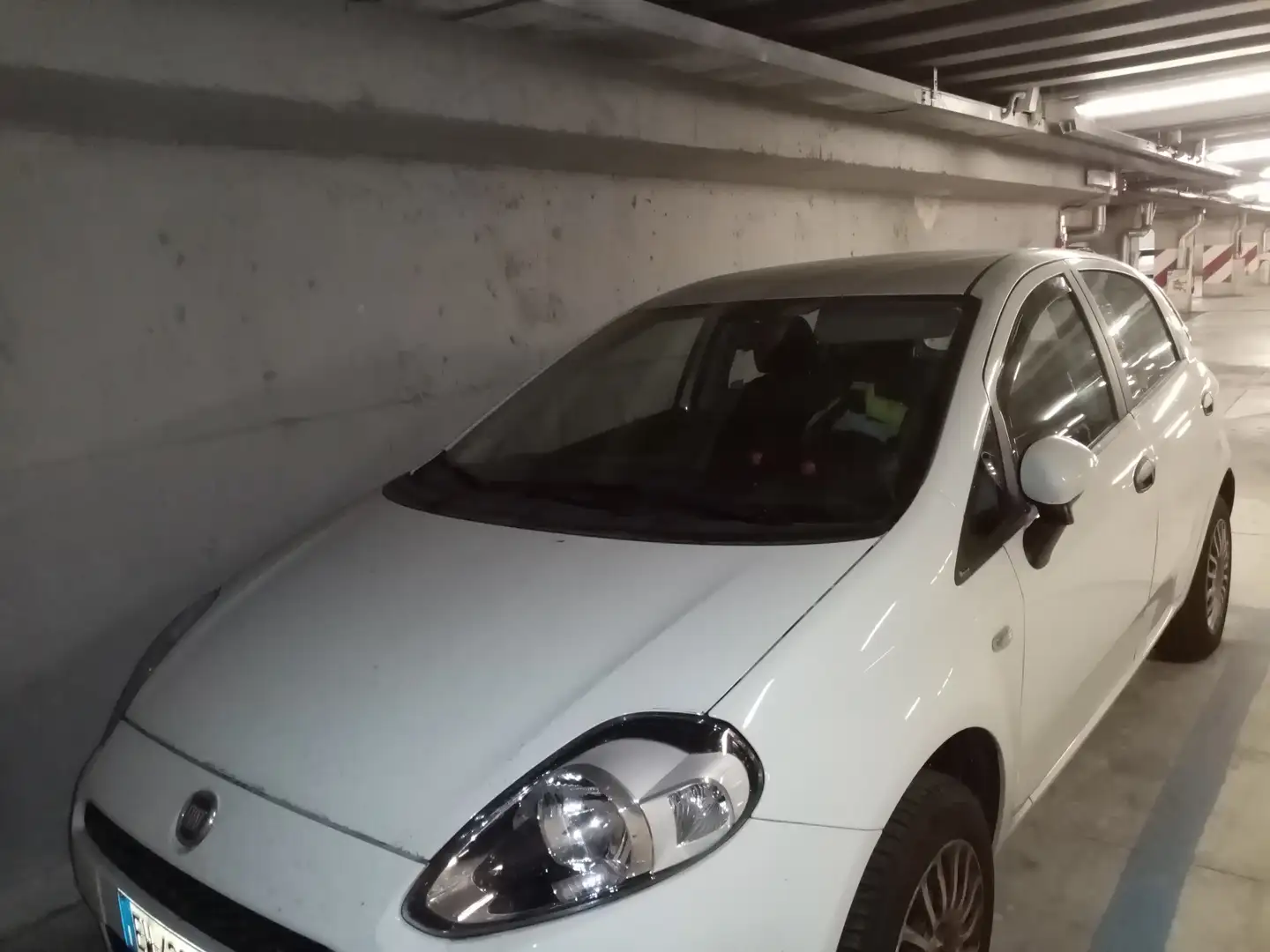 Fiat Punto Punto III 20125p 1.4 natural power Street 70cv E6 Bianco - 1