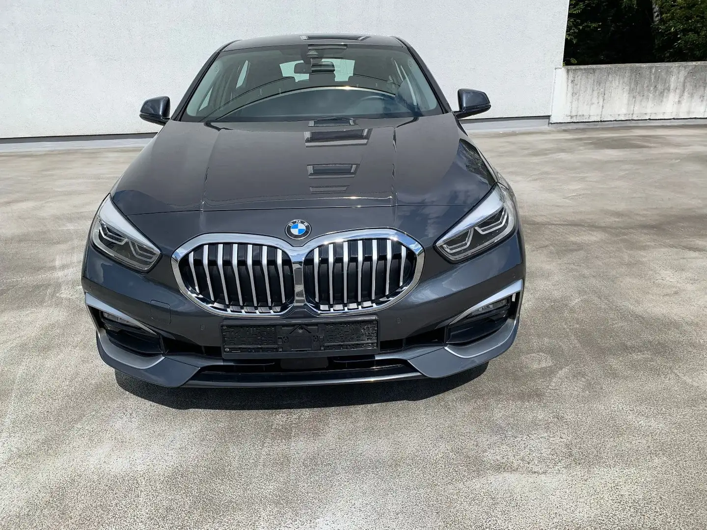 BMW 118 d Luxury Line NAVI/LED/LEDER Grey - 2