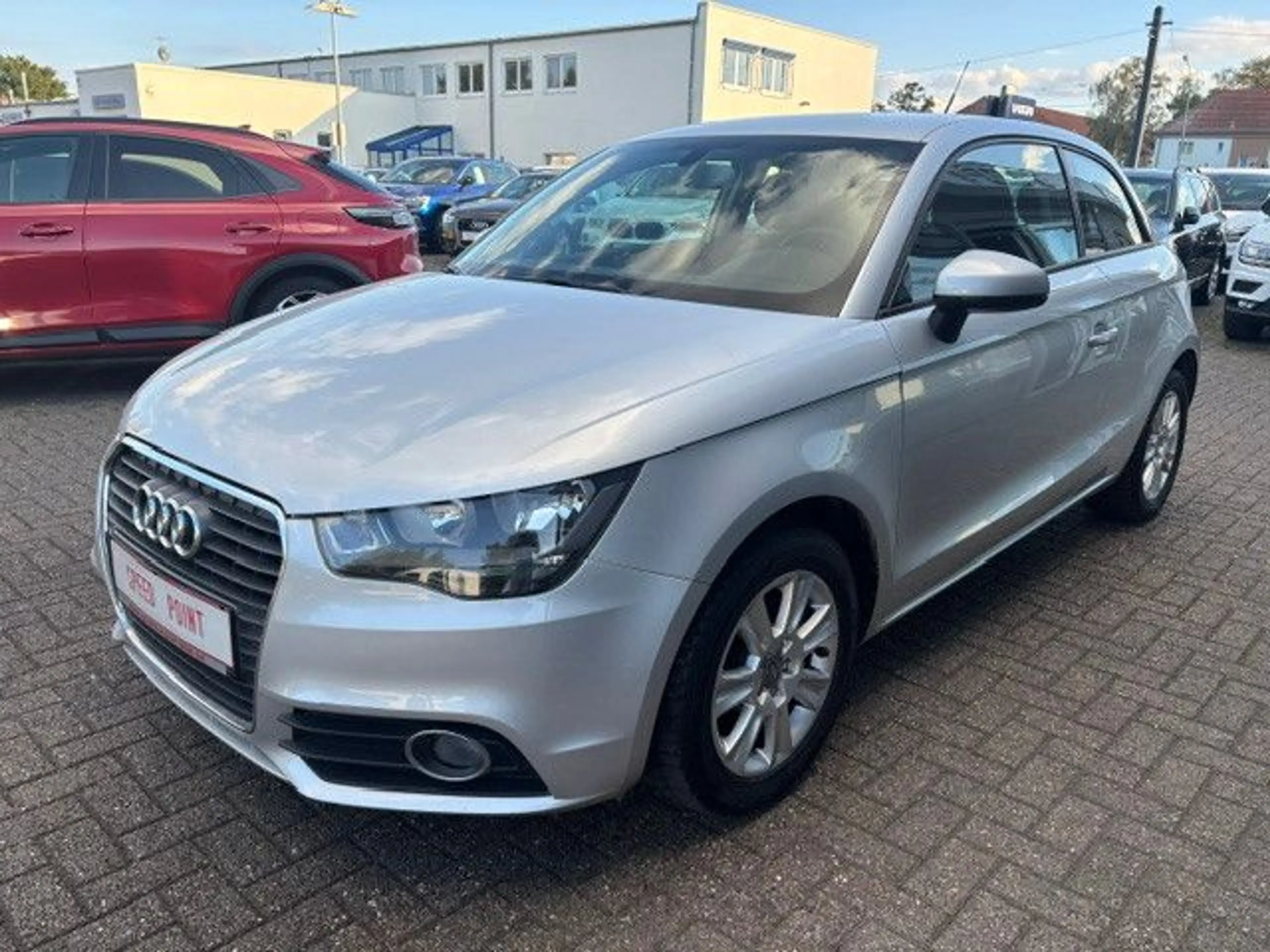 Audi A1 attraction Klima/Sitzheizung/PDC/Allwetter