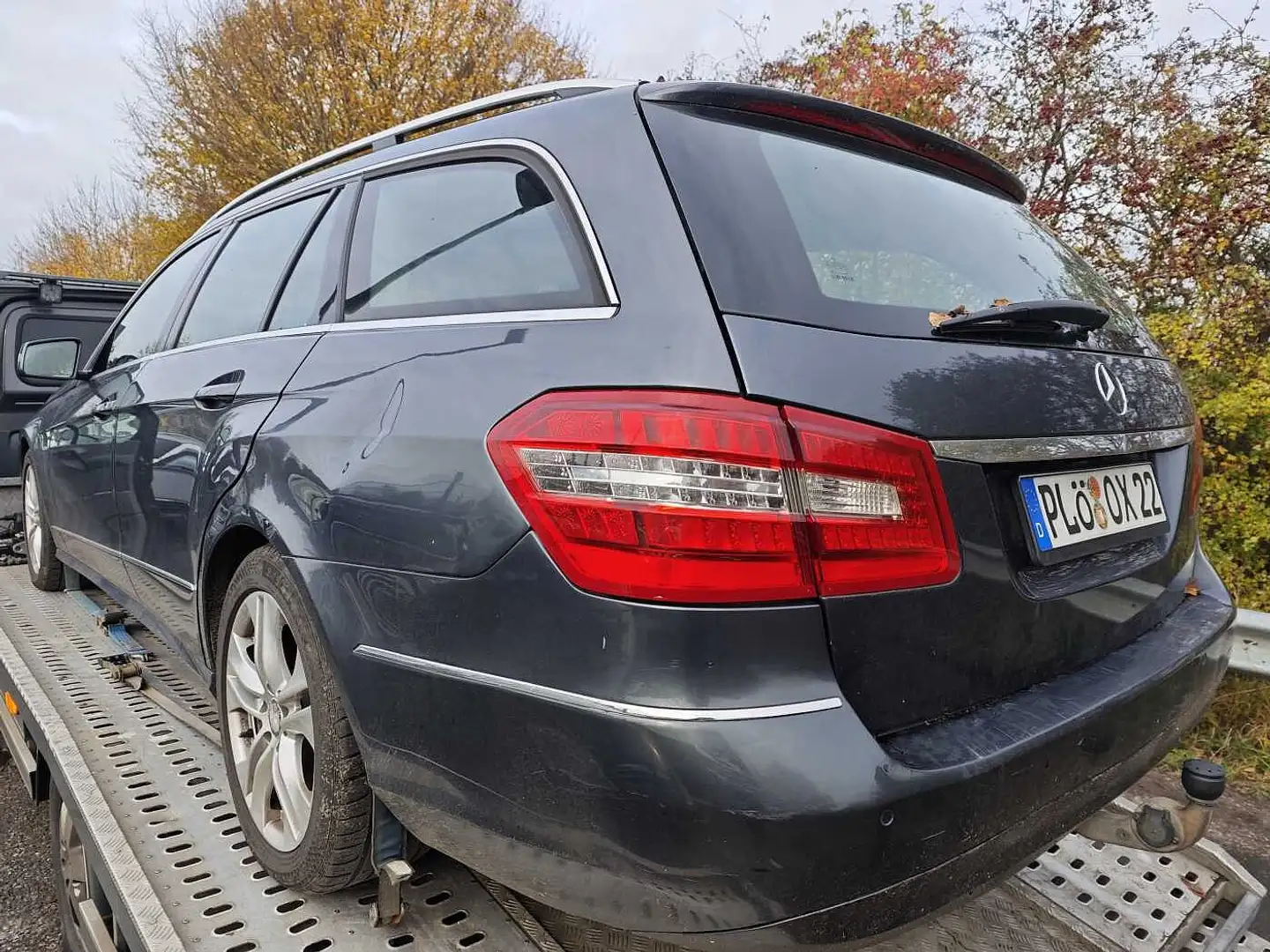 Mercedes-Benz E 220 T BlueTEC 9G-TRONIC Avantgarde Grau - 2