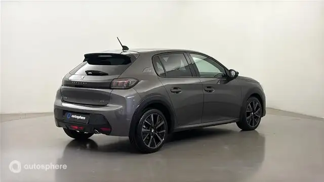 Peugeot 208 view 5