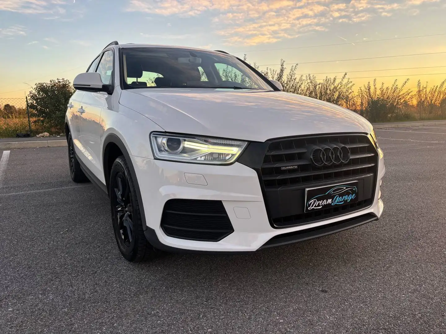 Audi Q3 EURO 6 - TETTO APRIBILE - SEDILI RISCALDATI Bílá - 1