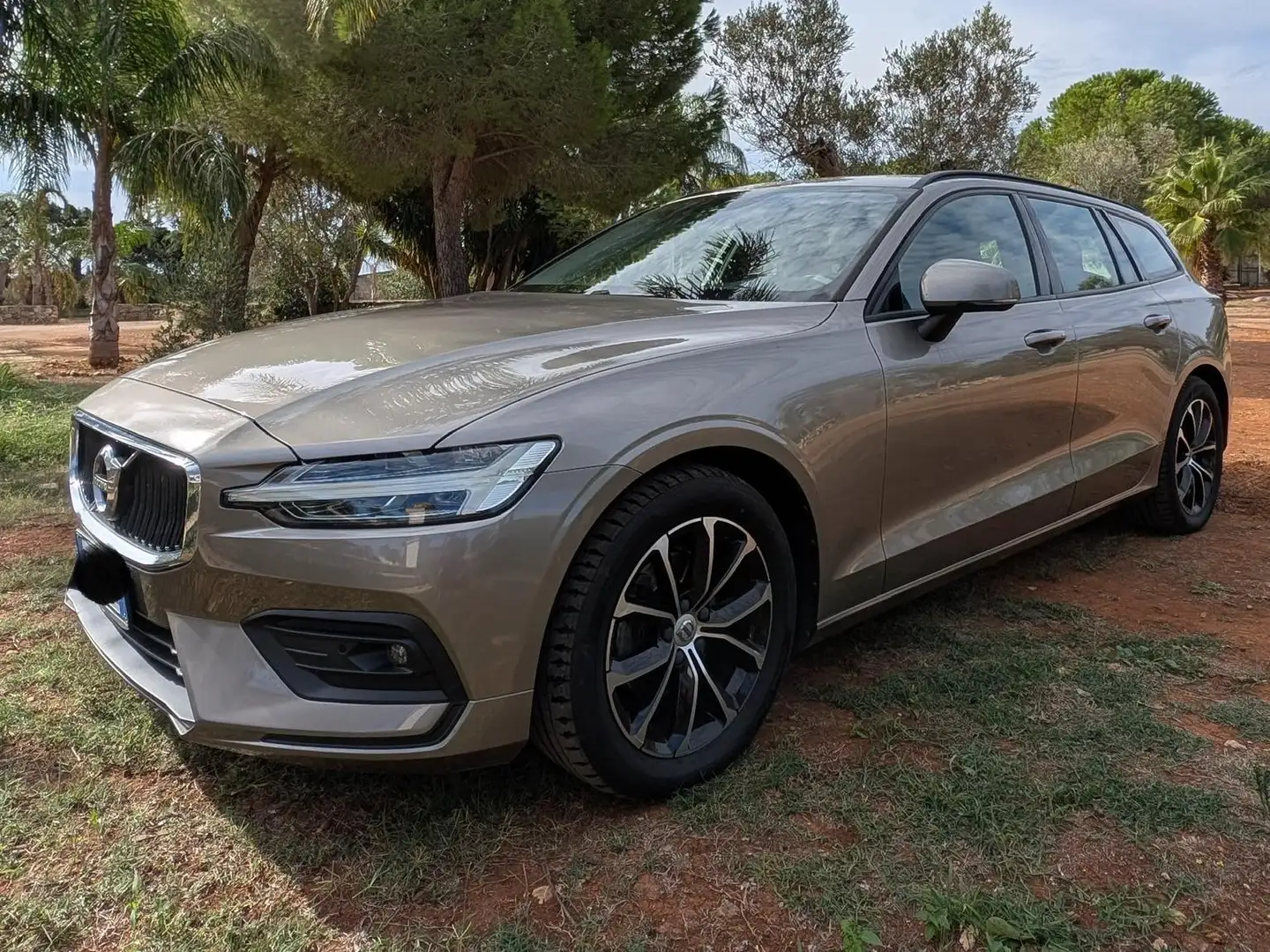 Volvo V60 V60 II 2019 2.0 d3 Business Plus Grigio - 1
