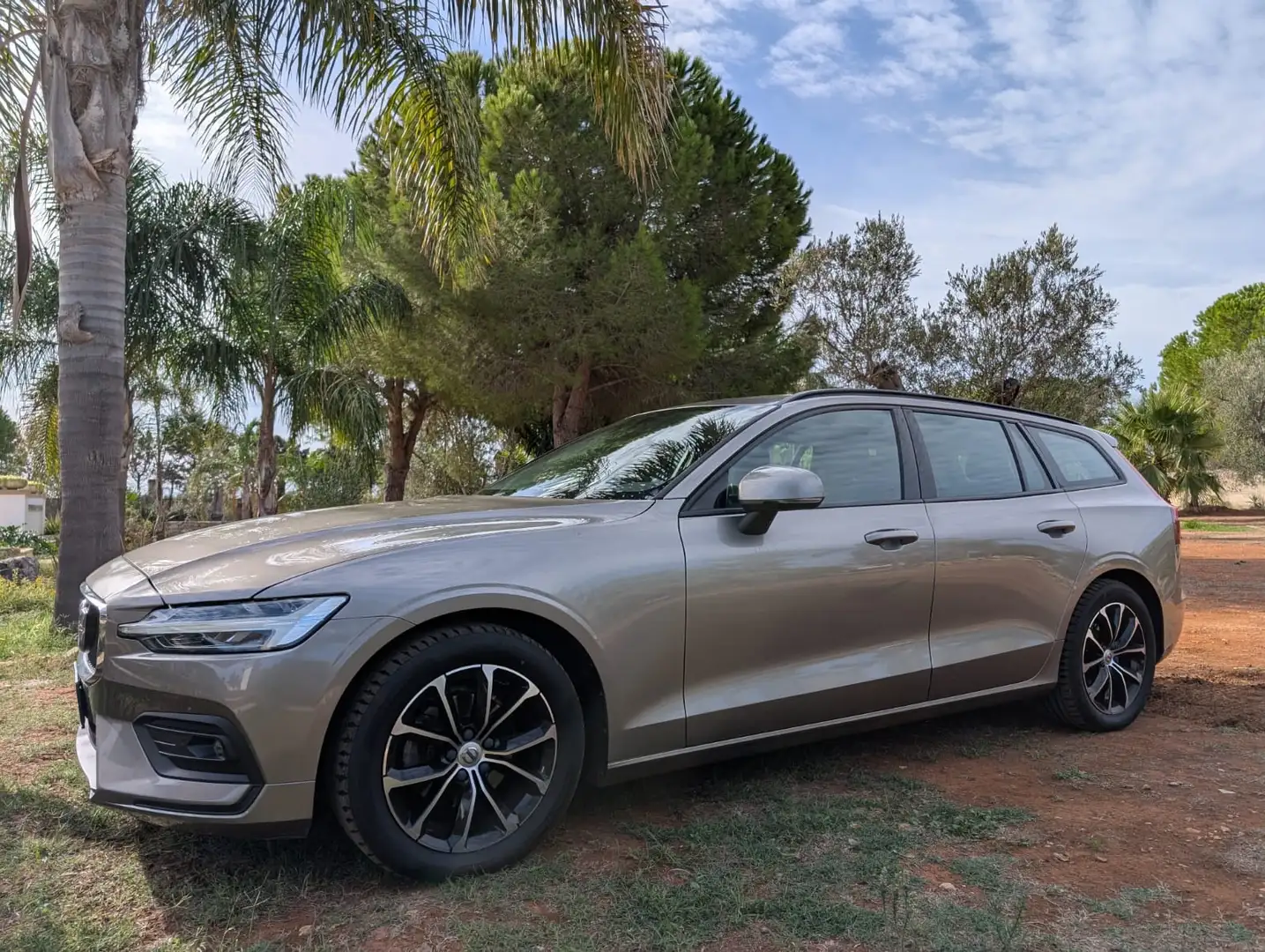Volvo V60 V60 II 2019 2.0 d3 Business Plus Grigio - 2