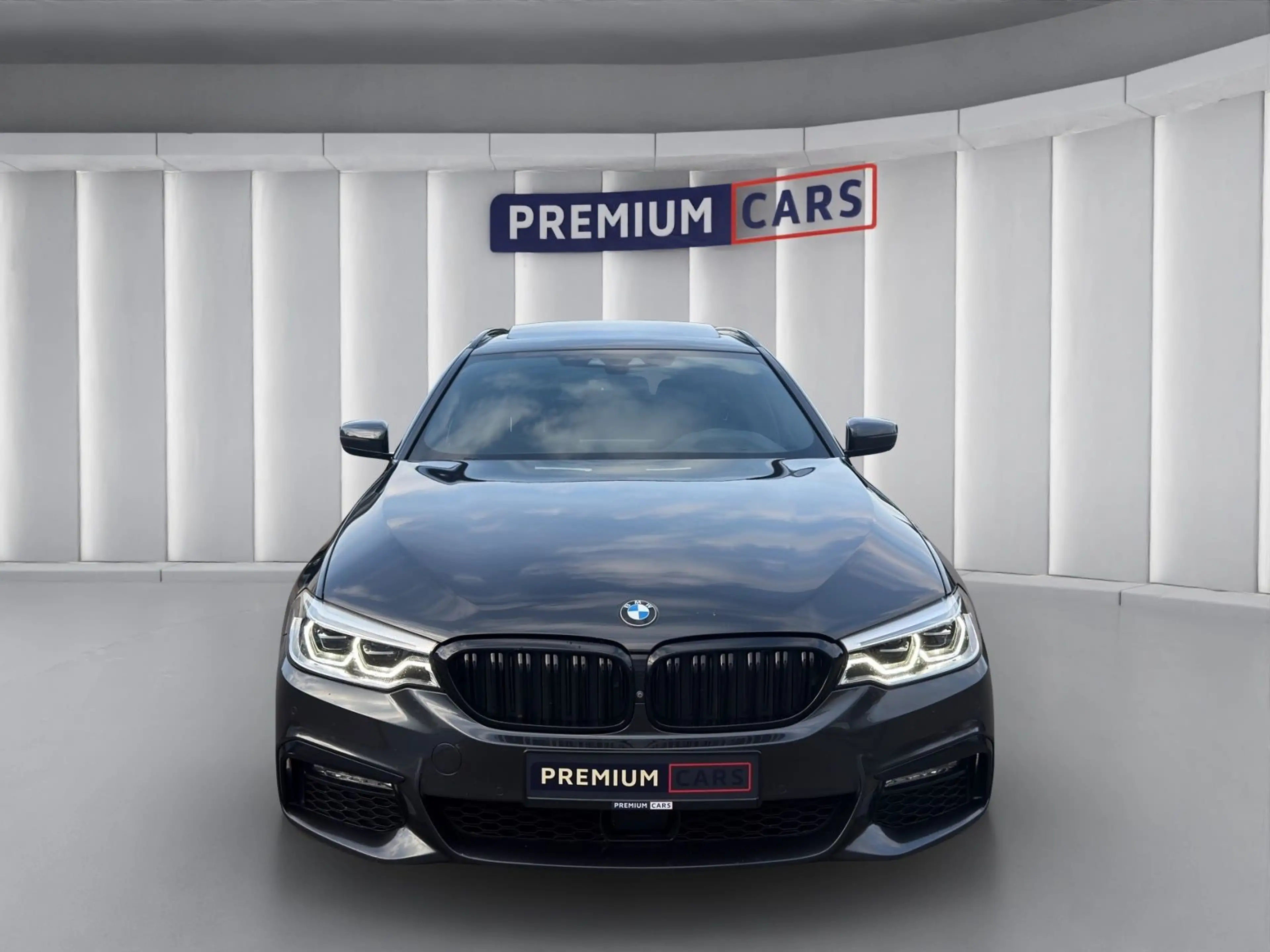 BMW 520 d Touring M-Sport *Garantie*Finanzierung* — photo 8
