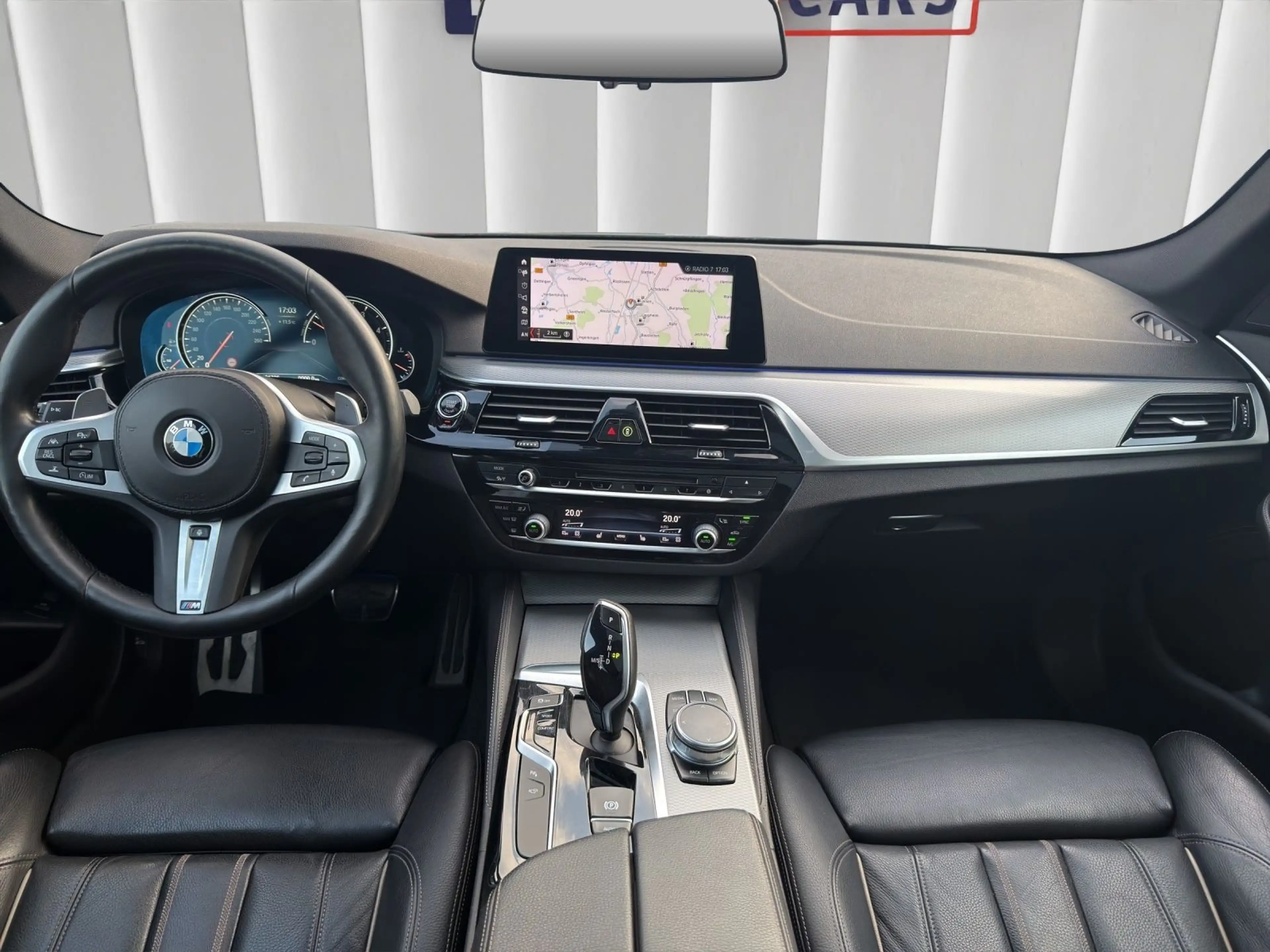 BMW 520 d Touring M-Sport *Garantie*Finanzierung* — photo 11