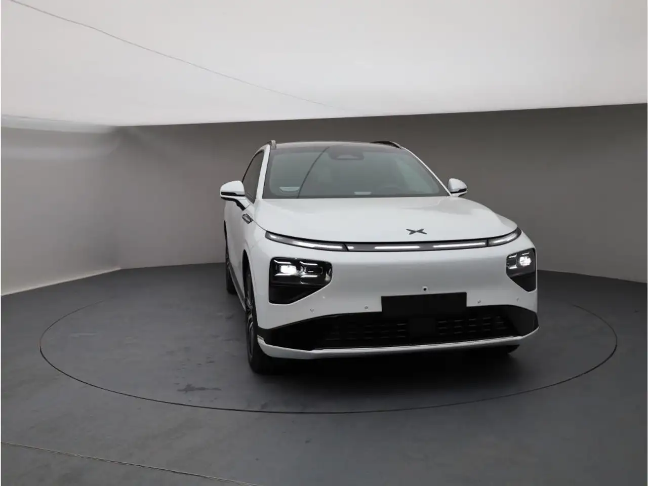 XPENG G9