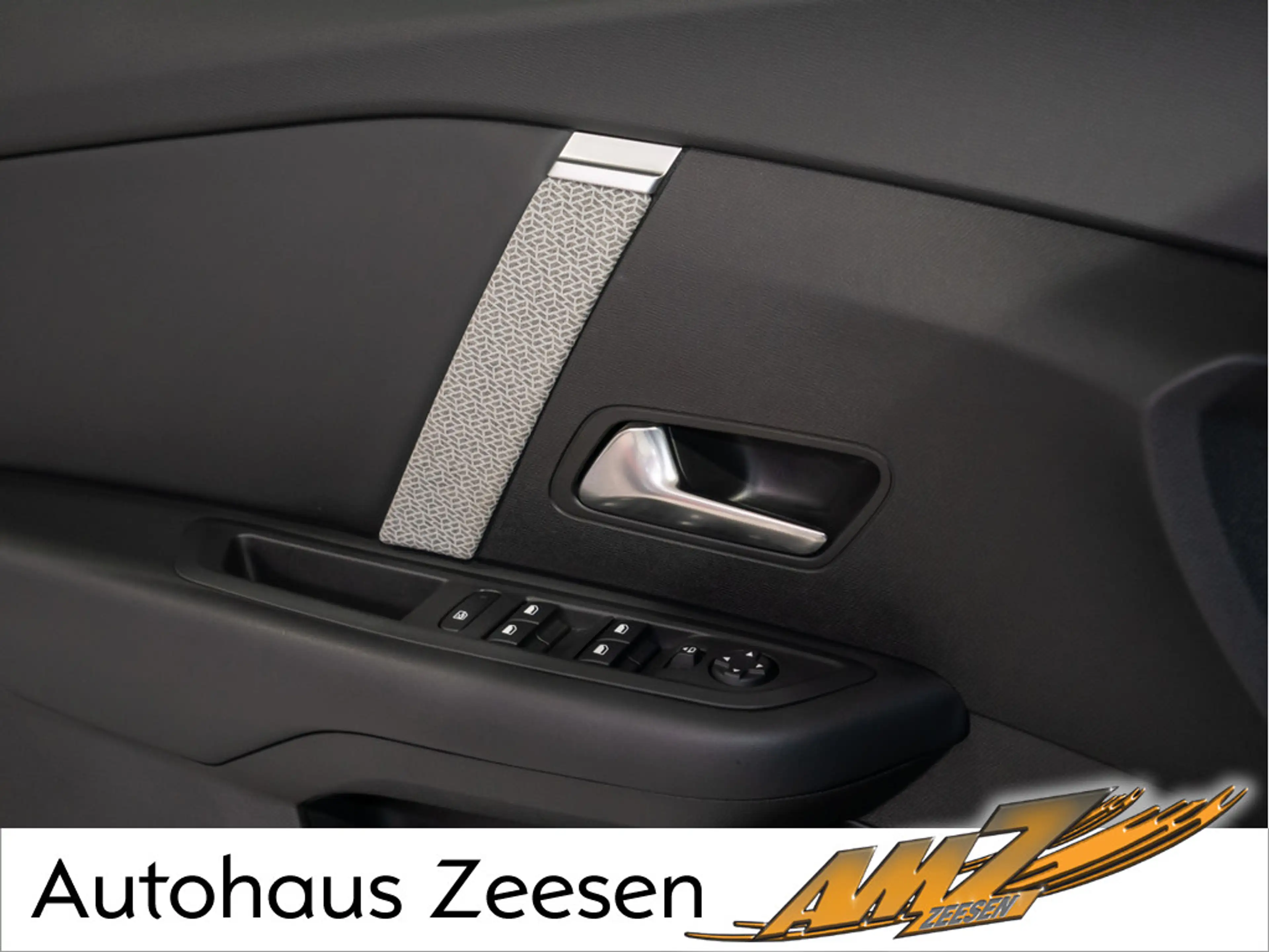 Citroen E-C4 Electric — photo 15