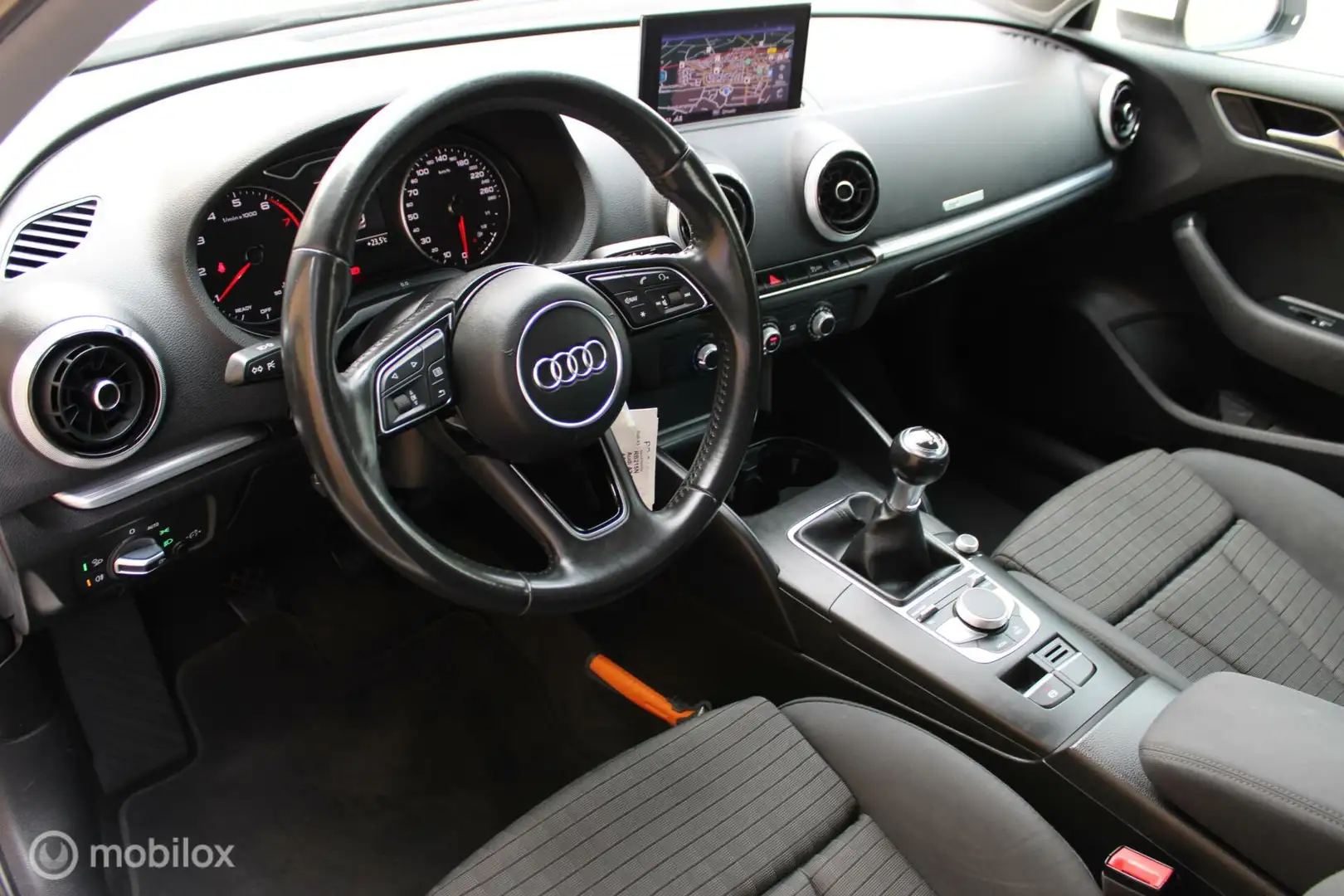 Audi A3 Sportback 1.0 TFSI Sport Lease Edition, Pdc, Cruis Weiß - 2