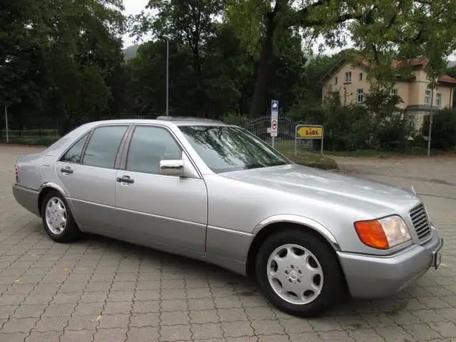 Mercedes-Benz S 300 SE+AUTOMATIK+AHK+FÄHRT GUT+TÜV NEU