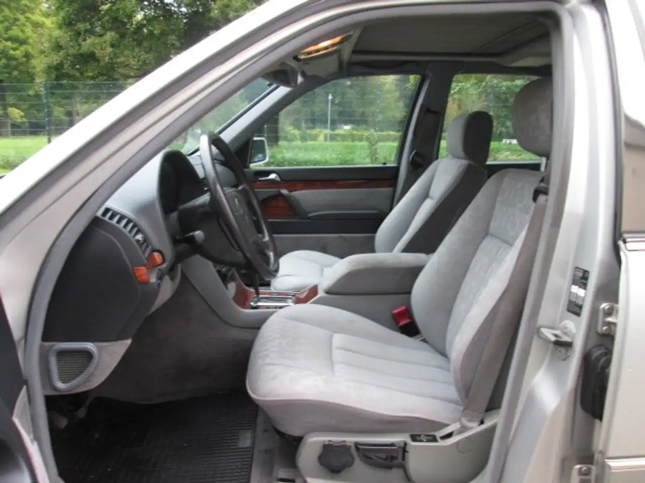Mercedes-Benz S 300 SE+AUTOMATIK+AHK+FÄHRT GUT+TÜV NEU, foto 12