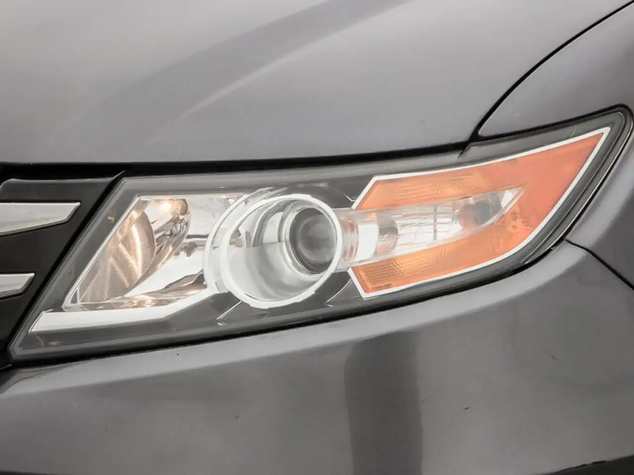 Honda Odyssey снимка Honda Odyssey