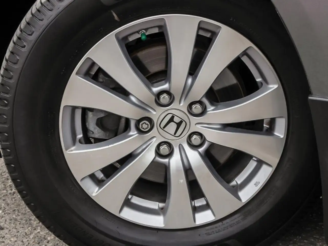 Honda Odyssey снимка Honda Odyssey