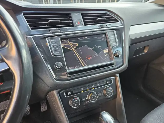 Volkswagen Tiguan view 14