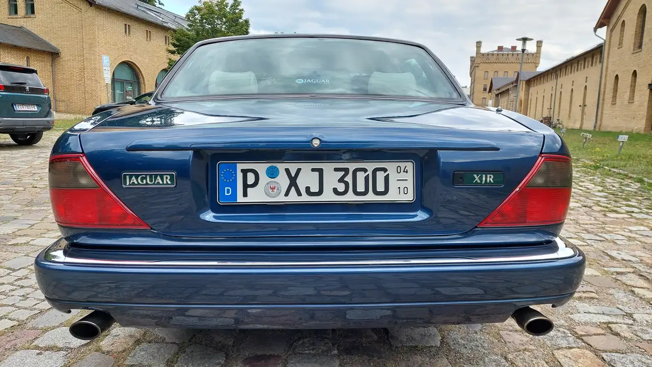 Jaguar X300 XJR, foto 5