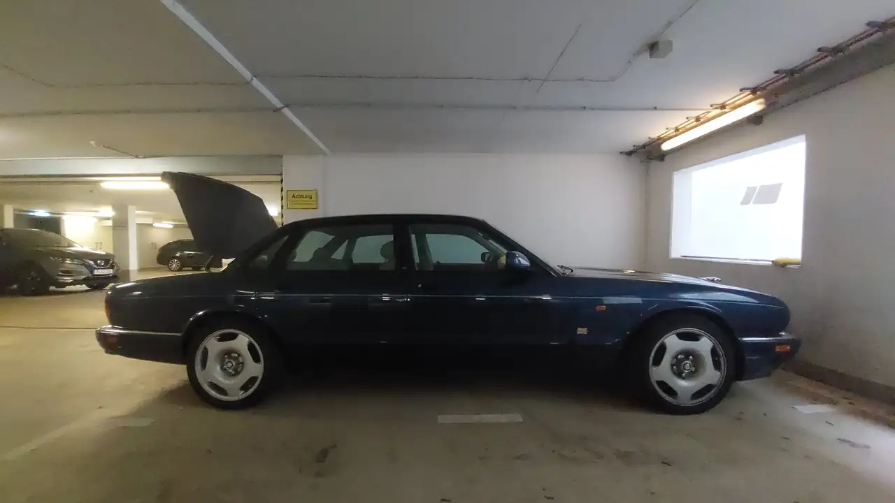 Jaguar X300 XJR, foto 10