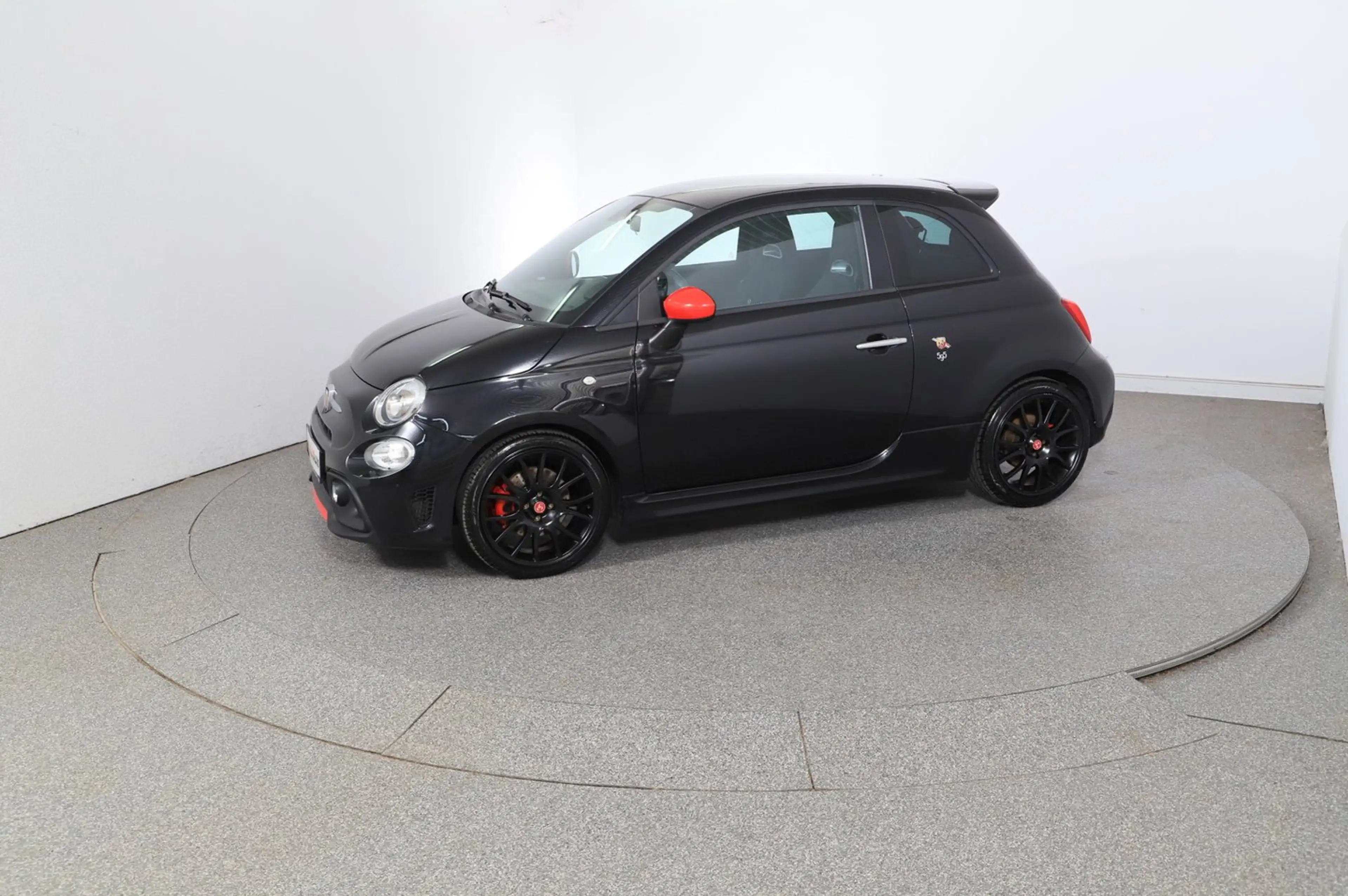 Abarth 500 595 Custom — photo 8