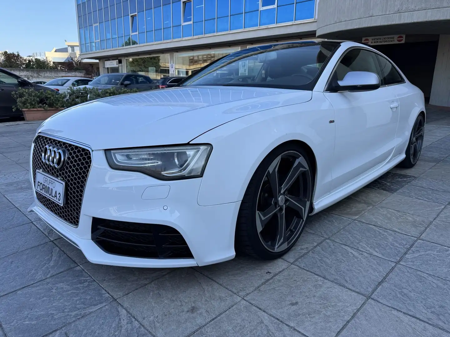 Audi A5 2.0 TDI  S-Line Bianco - 1