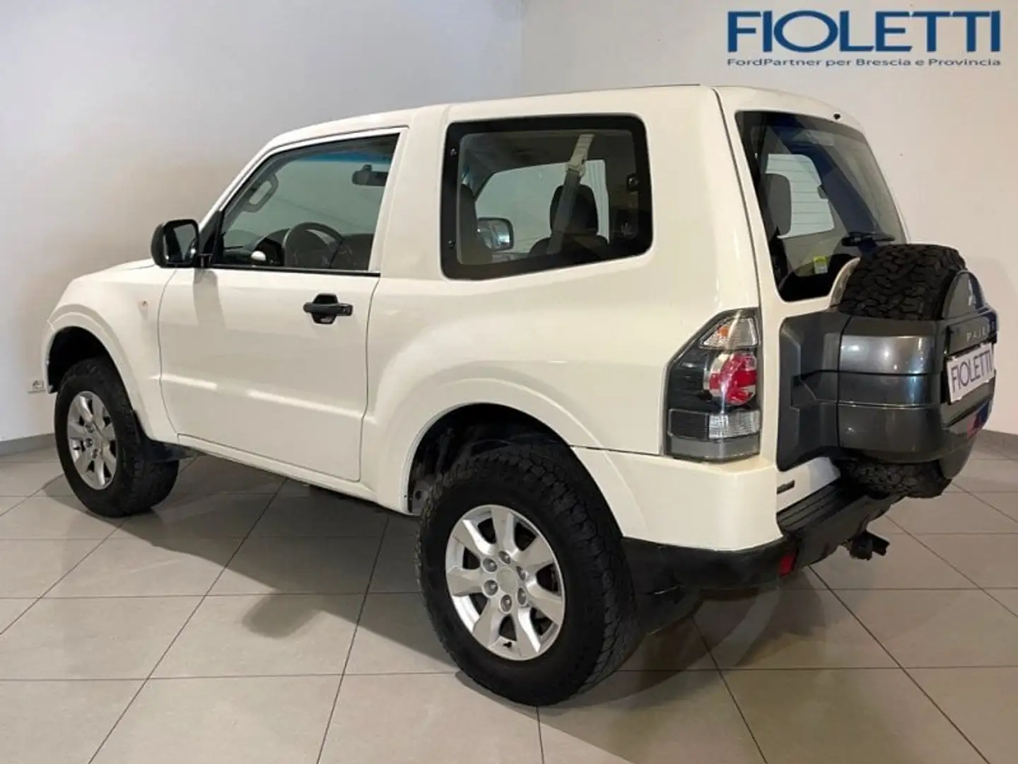 Mitsubishi Pajero ('06--->) 3.2 DI-D 16V AUT. 3P. INTENSE DPF Bianco - 2