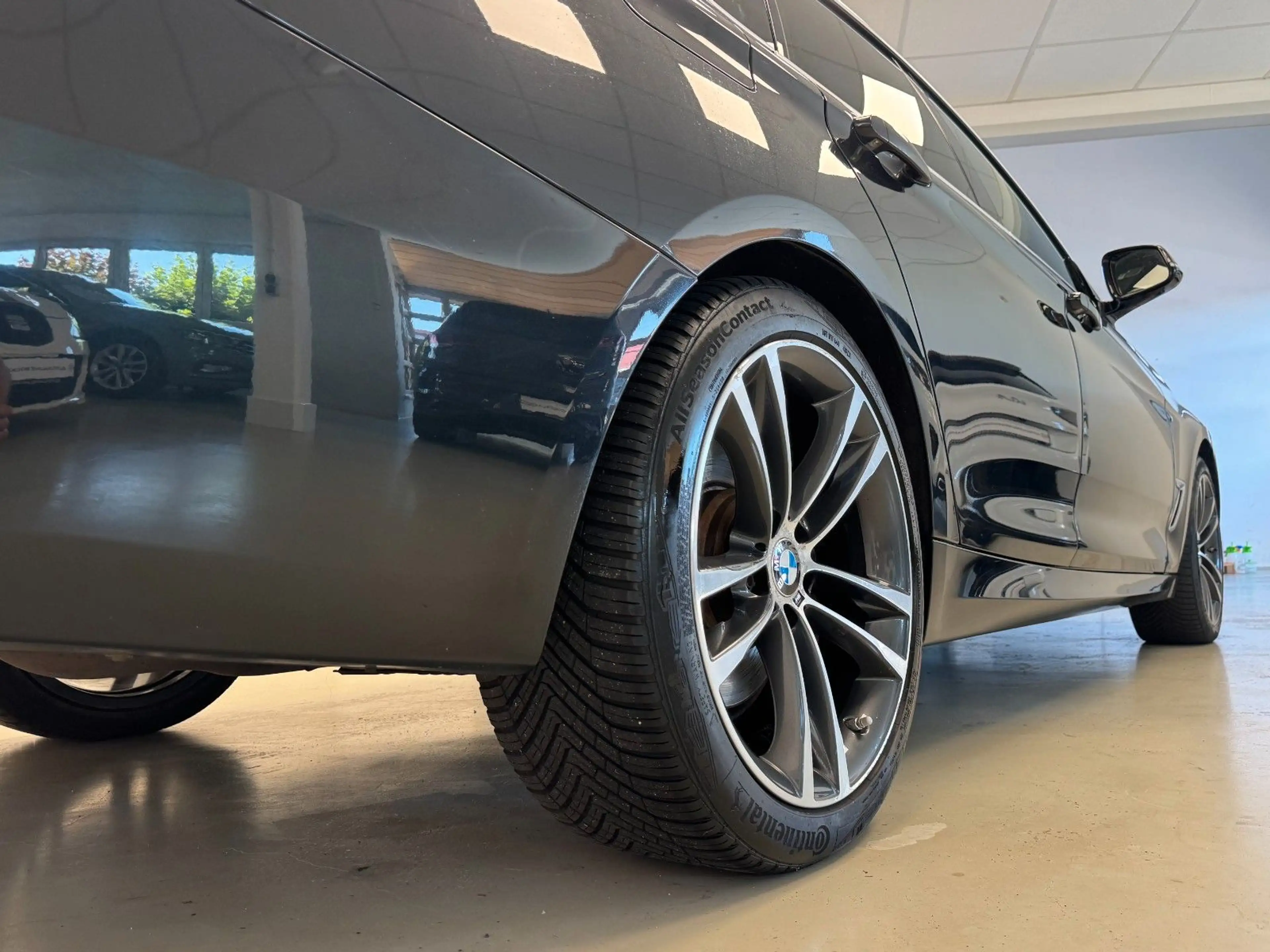 BMW 335 335 d xDrive Gran Turismo °M-Paket°AHK°2.Hand° — photo 4