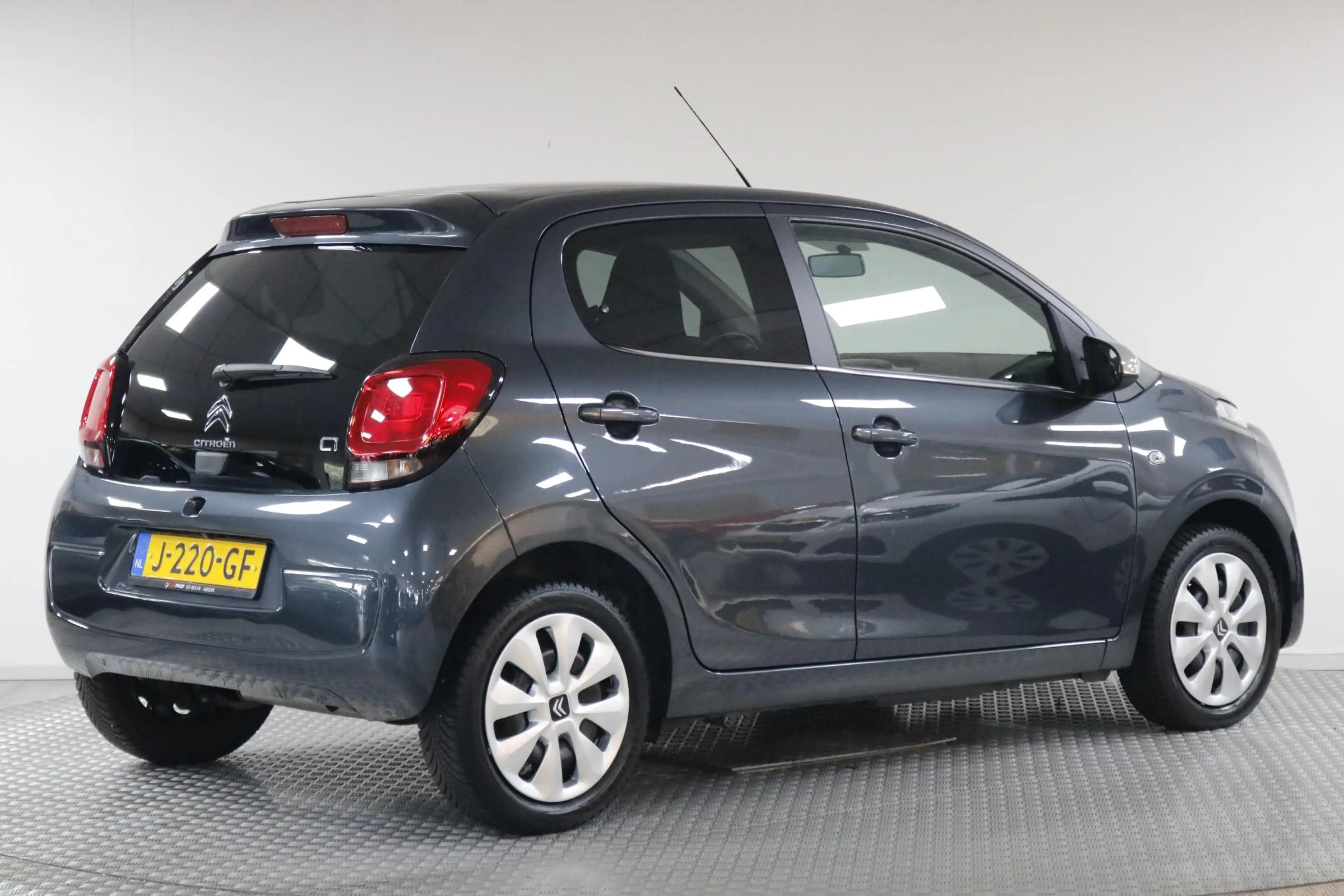 Citroen C1 1.0 VTi Feel All-Seasons | Airco | Carplay | Camer — photo 2