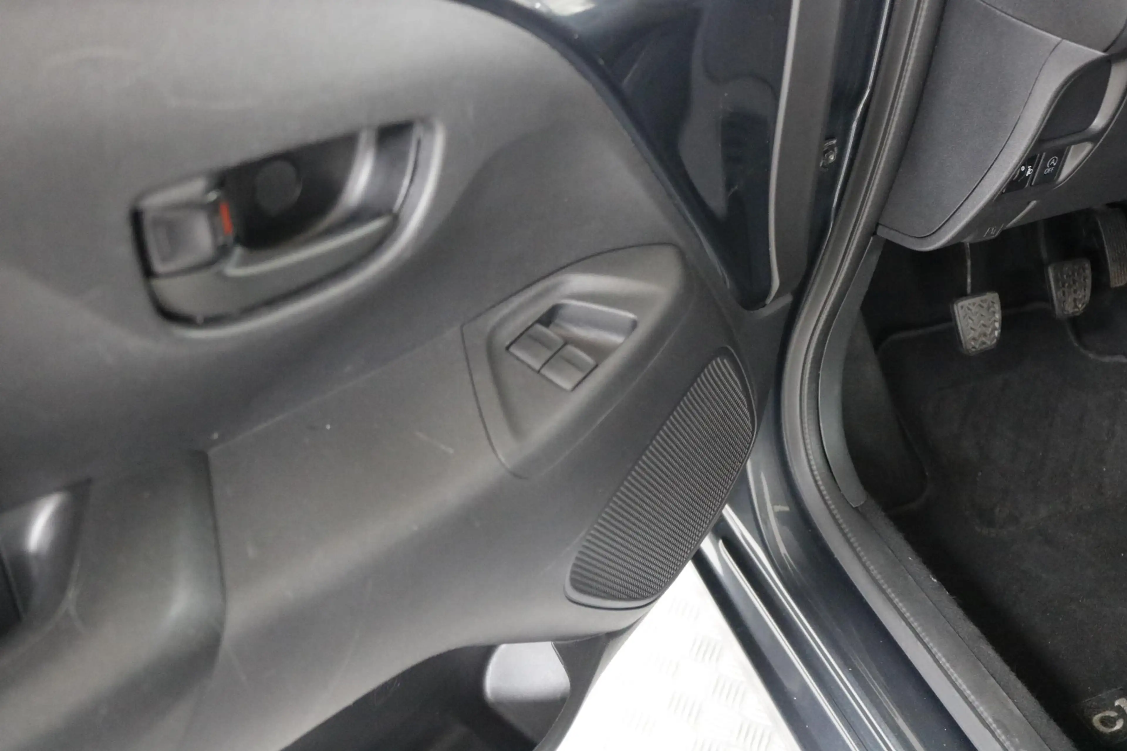 Citroen C1 1.0 VTi Feel All-Seasons | Airco | Carplay | Camer — photo 14
