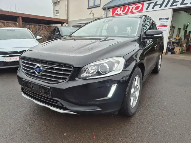 Volvo XC60 Momentum  AHK. 8-Fach Bereift TOP !!