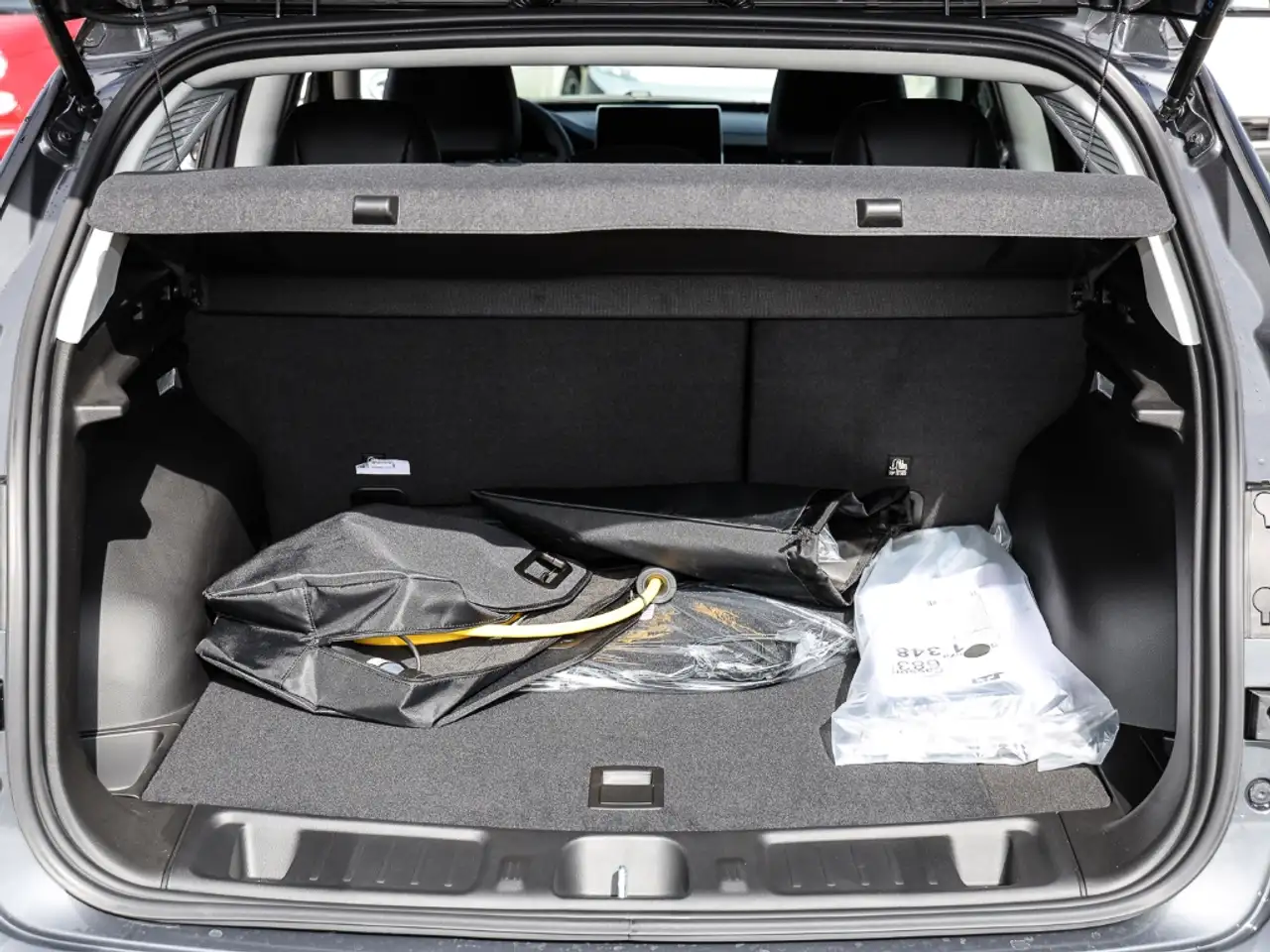 Jeep Compass Upland Plug-In Hybrid 4WD LED ACC Apple CarPlay An 10