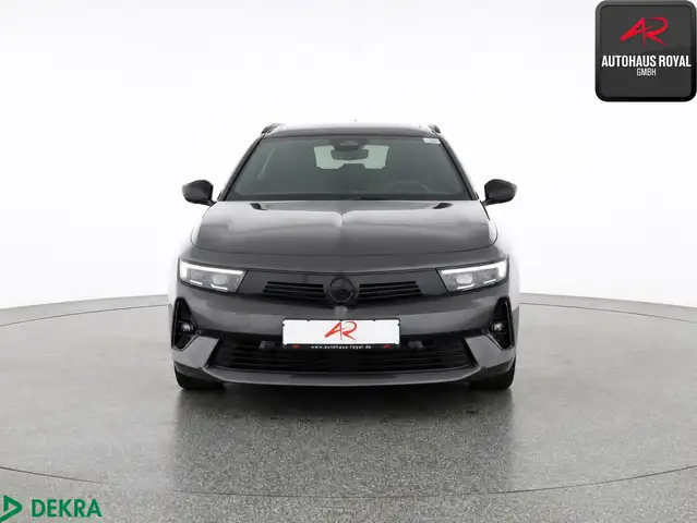 Opel Astra view 8