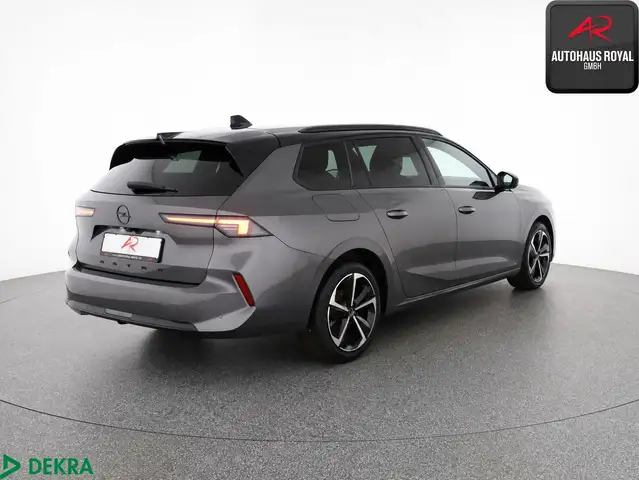 Opel Astra view 5