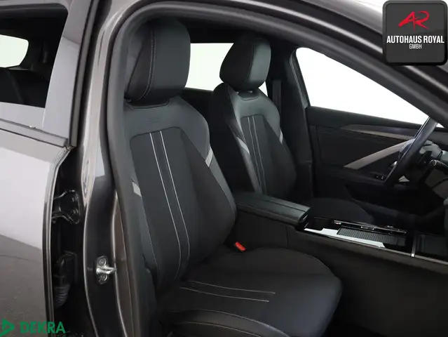 Opel Astra view 11