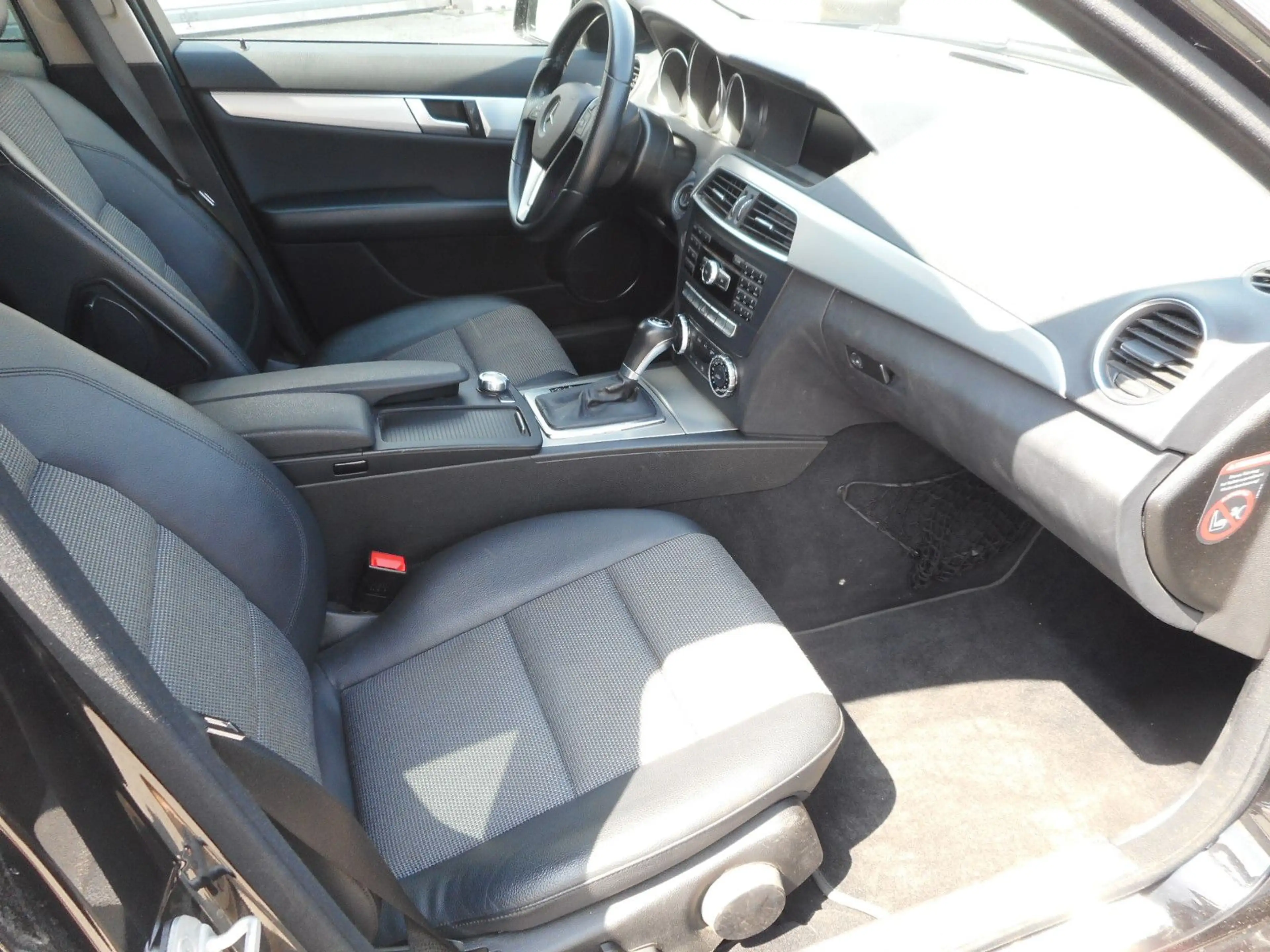 Mercedes-Benz C 220 CDI T Avantgarde Navi PDC HU neu — photo 9