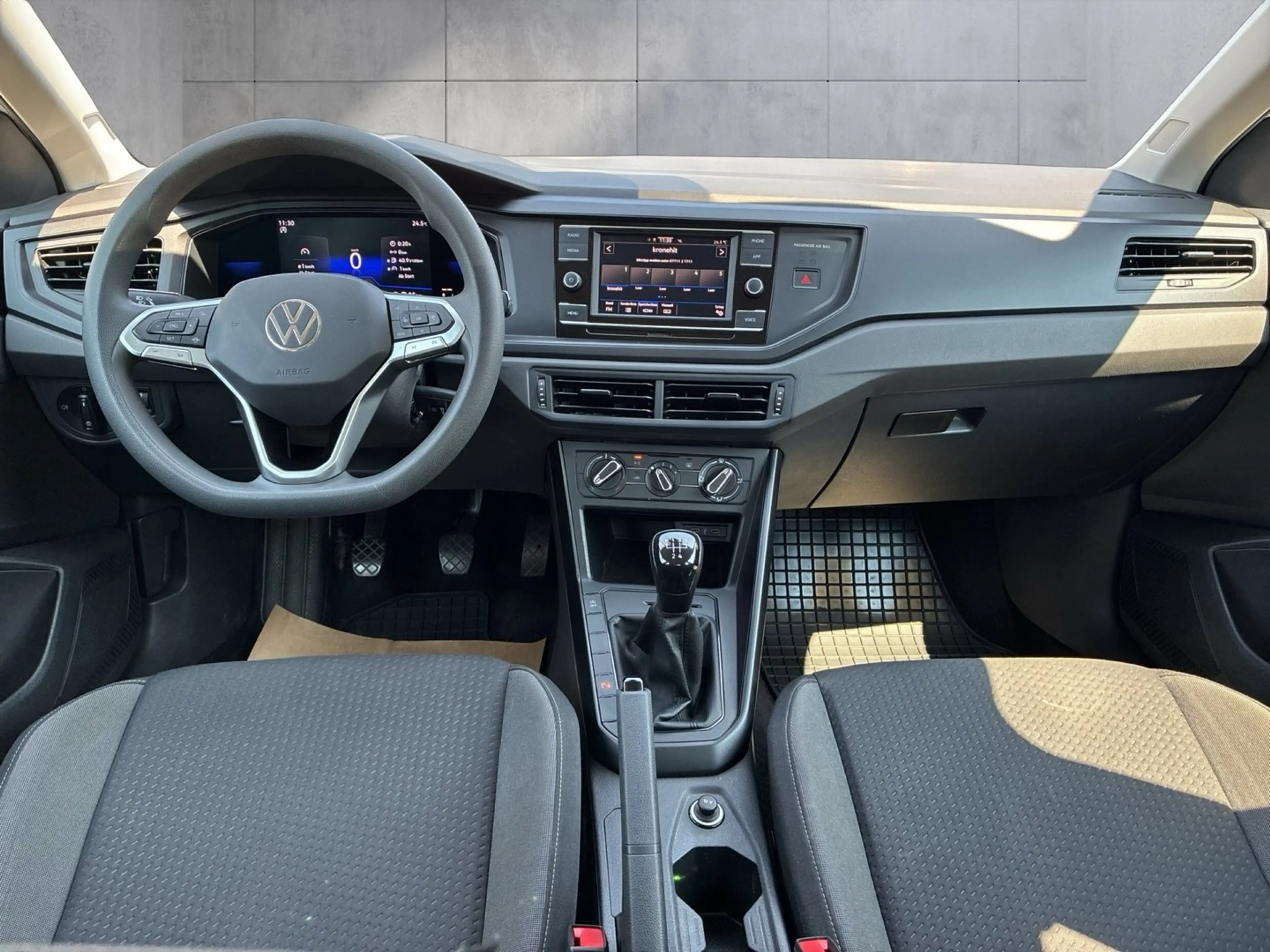 Volkswagen Polo TSI — photo 27