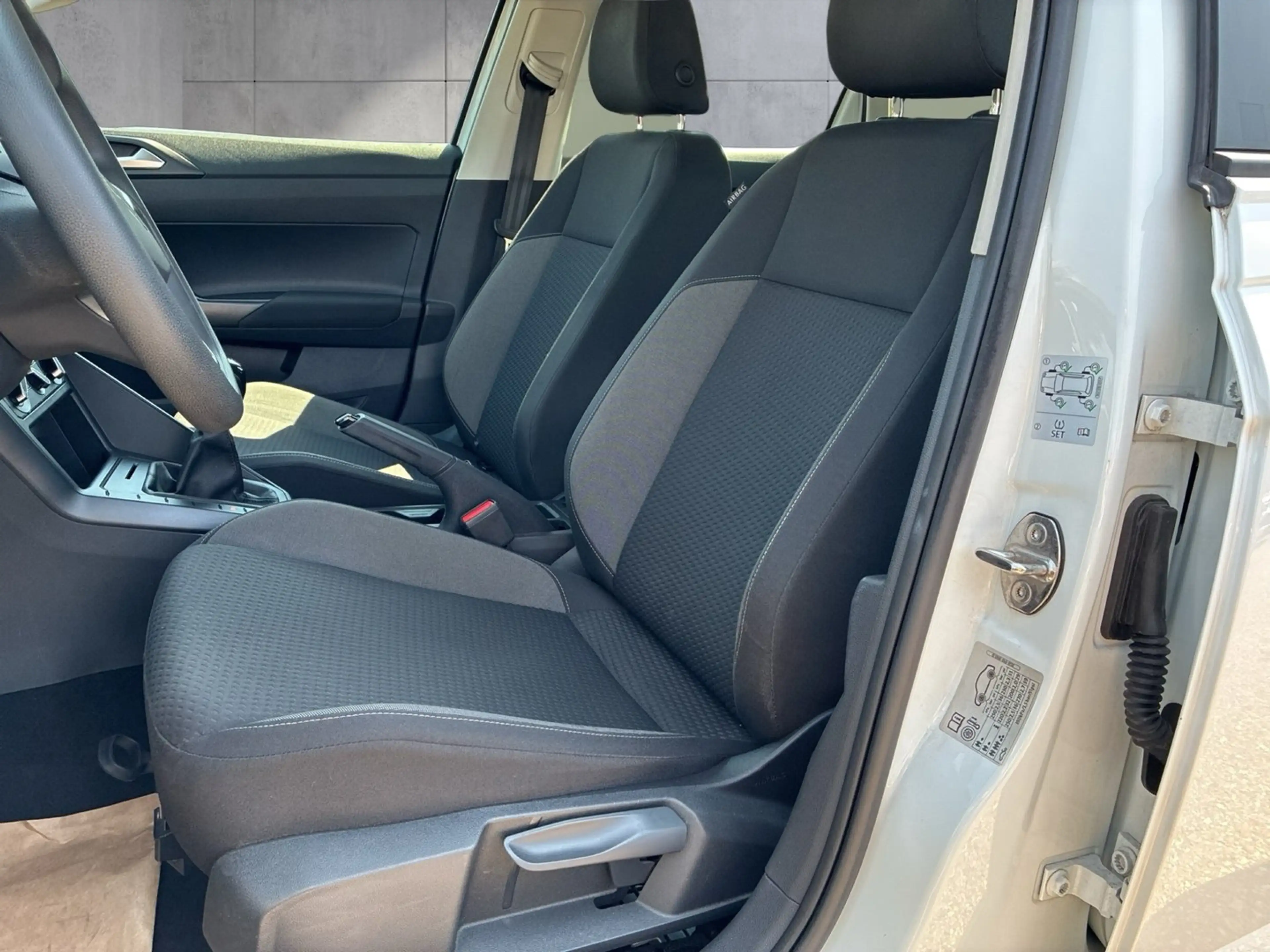 Volkswagen Polo TSI — photo 16
