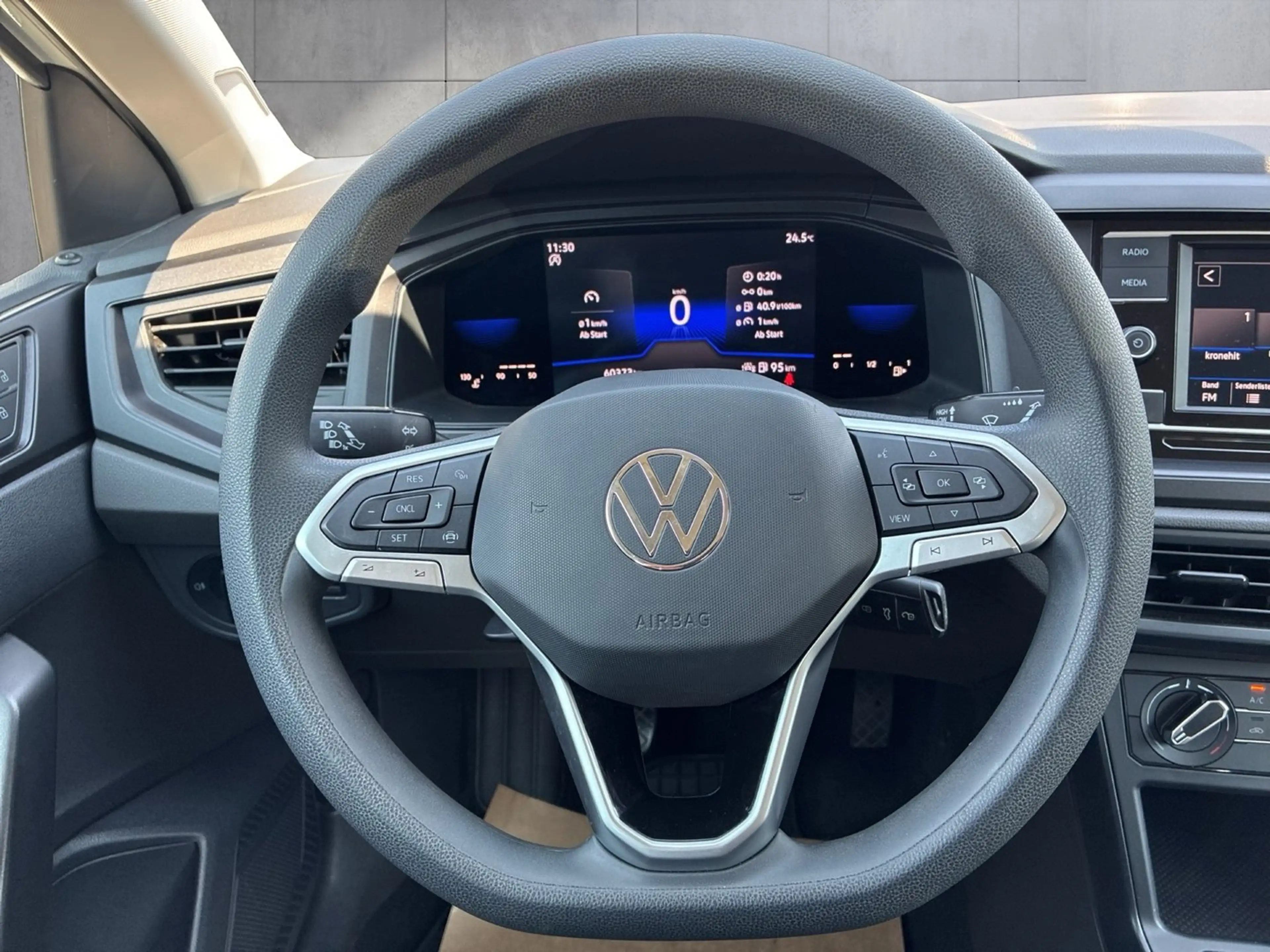 Volkswagen Polo TSI — photo 14