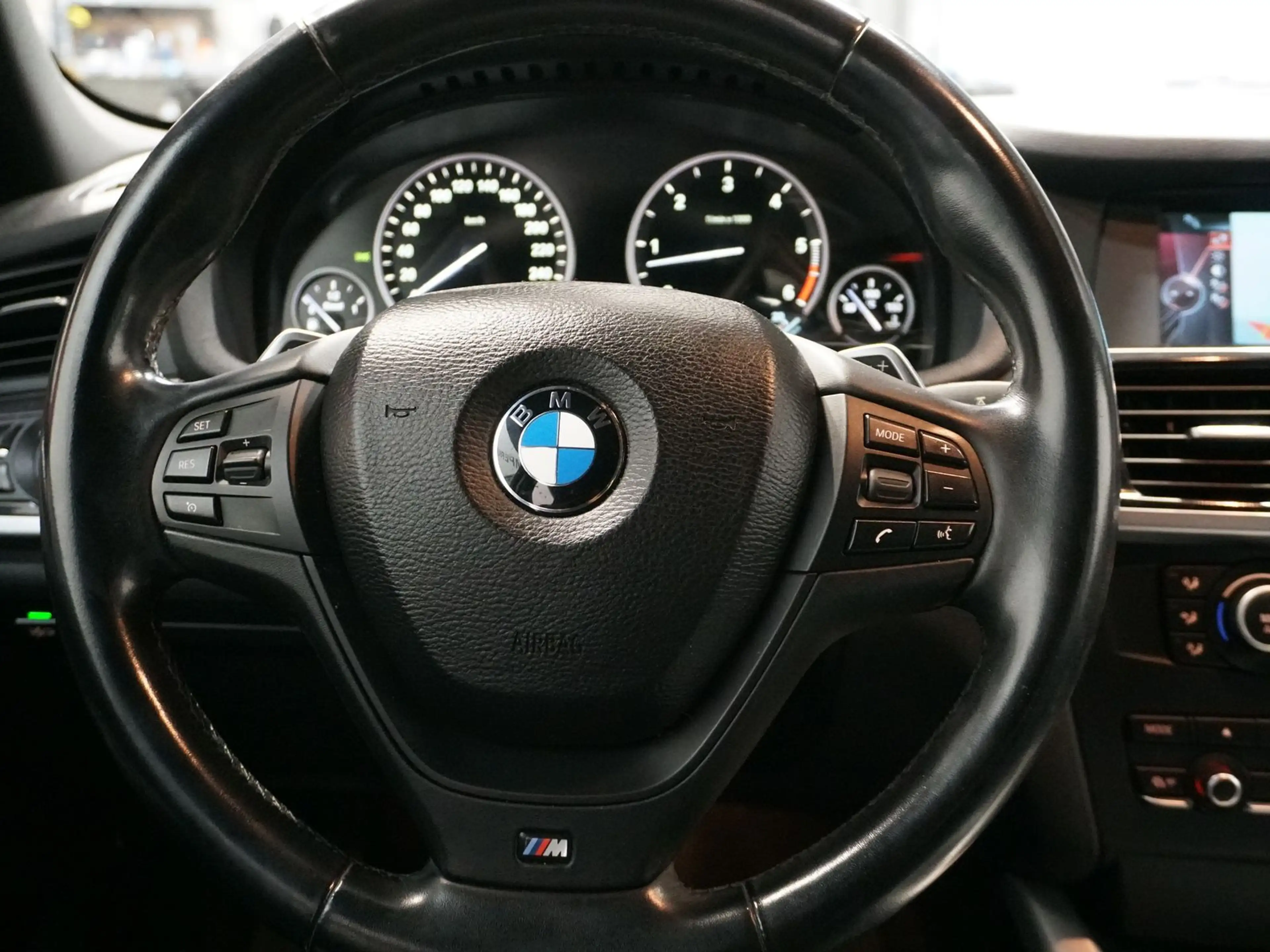 BMW X3 3.0 TDI M Sport-Paket xDrive*HUD*NAVI*AHK* — photo 9