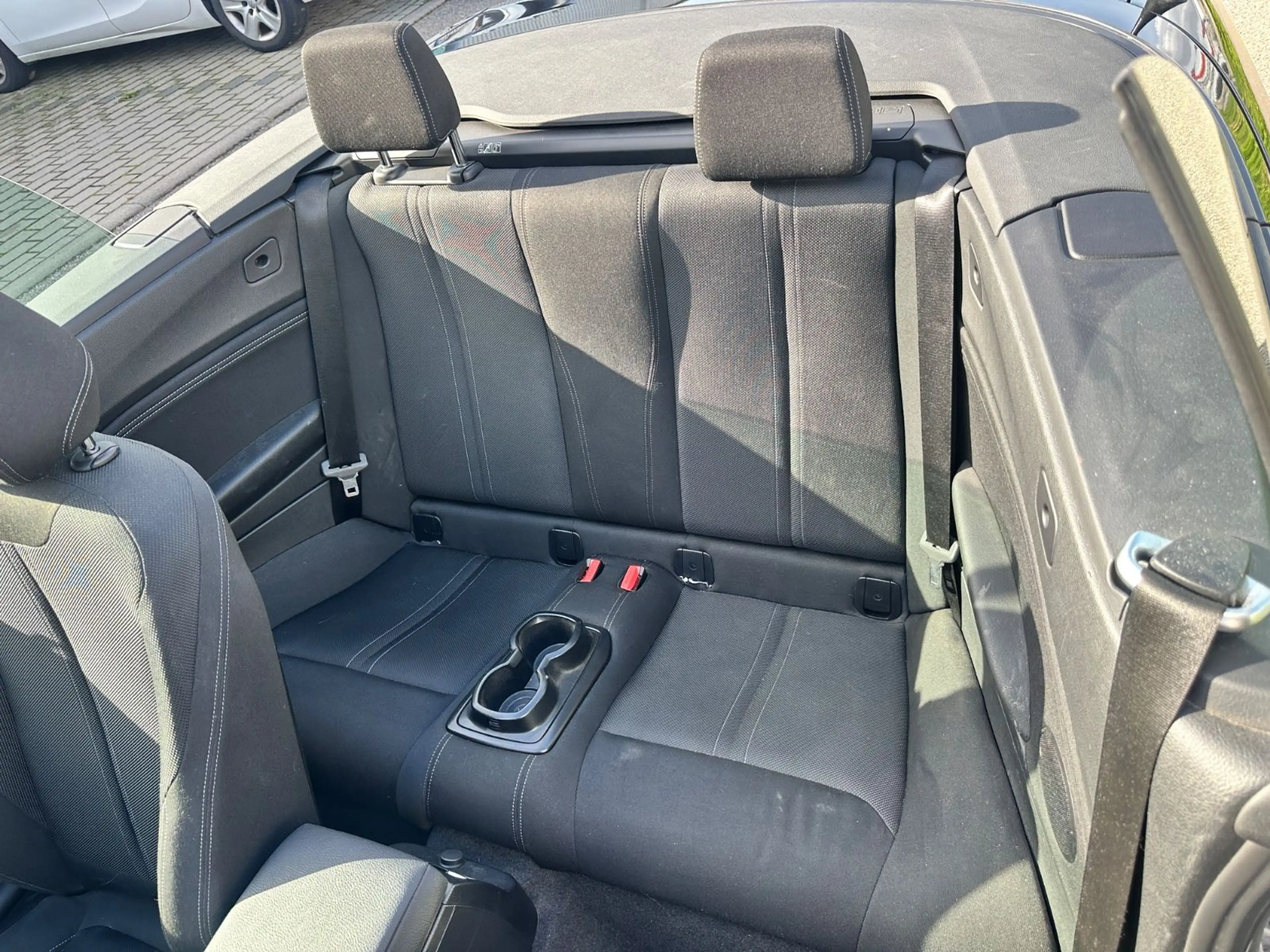 BMW 220 i Cabrio Sport Line * LED * Navi * Kamera * — photo 10