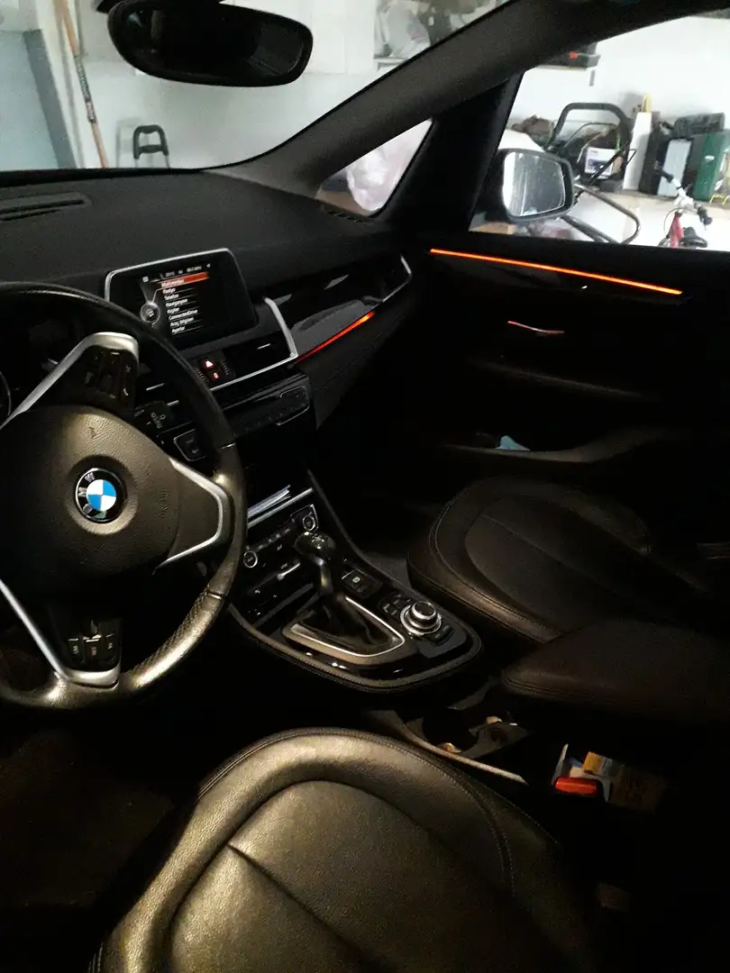BMW 216 216d Active Tourer Aut. Luxury Line - 2