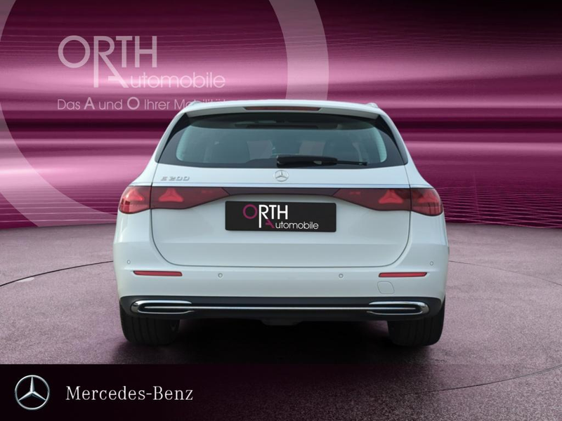 Mercedes-Benz E 200 T Avantg n.Mod+PANO+LED+NAVI+MBUX+KEYLESS — photo 5