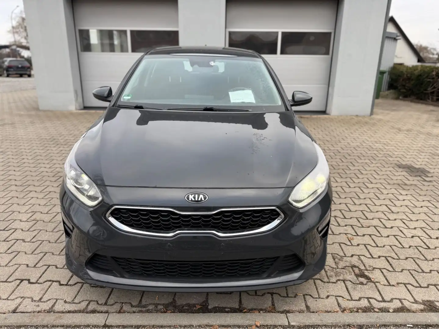 Kia Ceed / cee'd Vision I R-Kamera I Navi Automatik Grau - 2