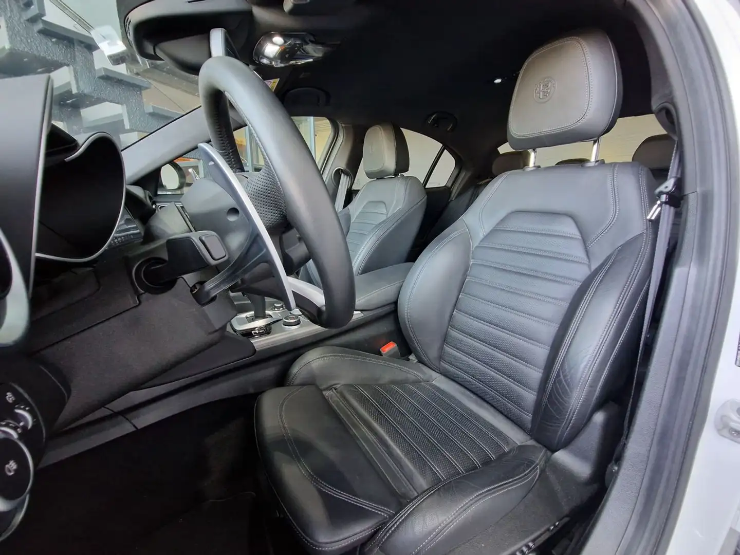 Alfa Romeo Giulia 2.2 Diesel Veloce Q4 Aut. 210 Blanco - 2