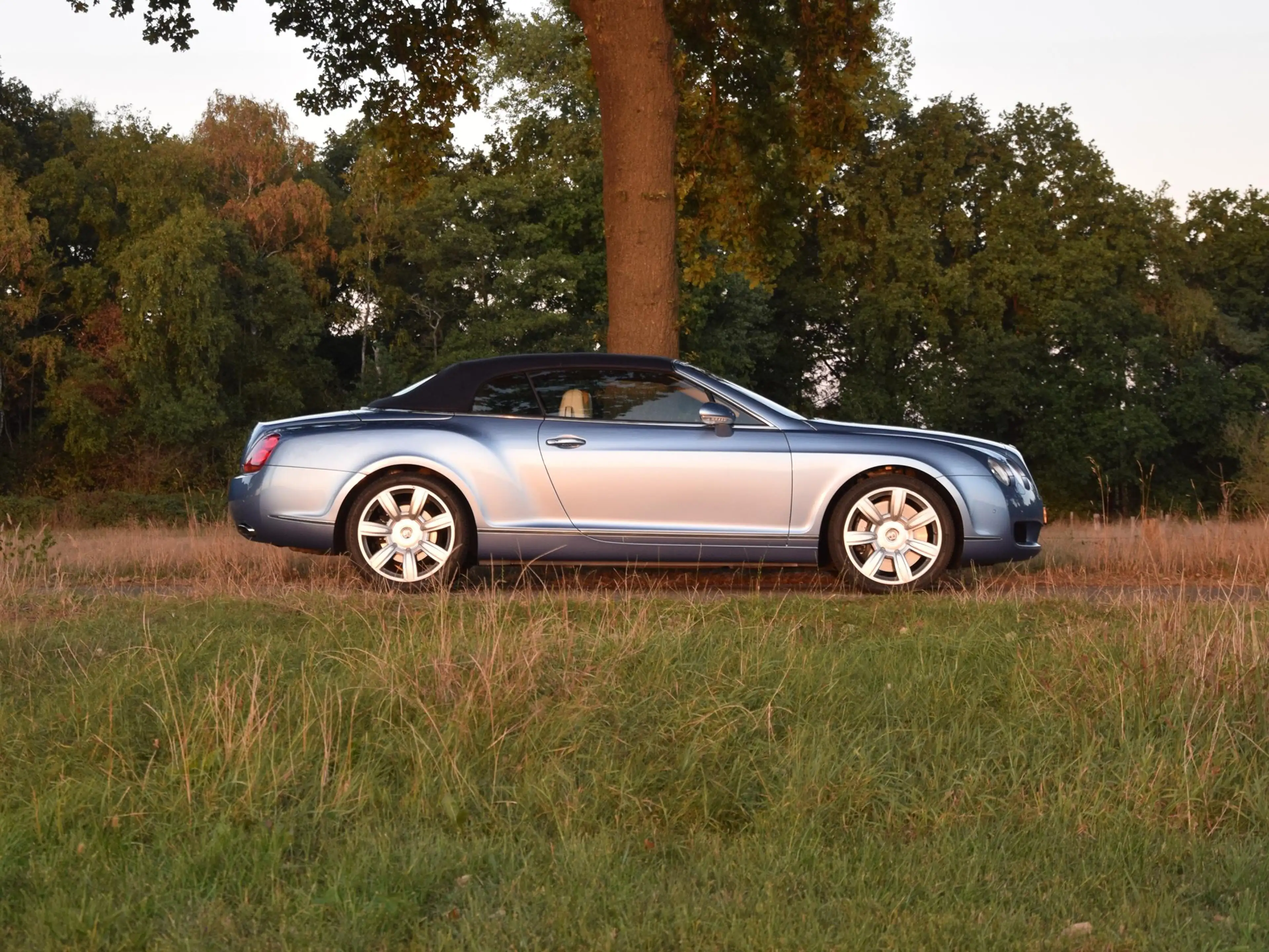 Bentley Continental GTC 6.0 W12 – Silverlake Blue – 82.987km – Y2007 — photo 12