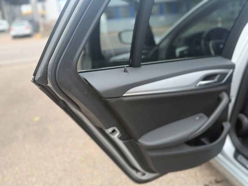 BMW 520 d Touring  Pano**Tüv Neu**Voll Digital — photo 9