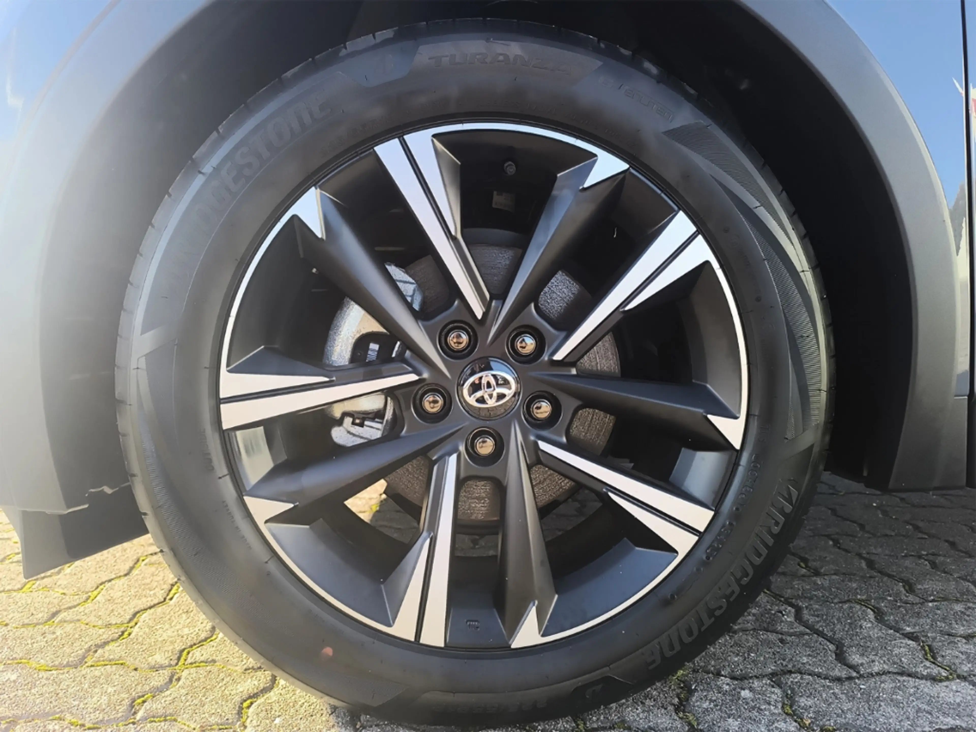 Toyota C-HR Hybrid FWD Team Deutschland Navi LED ACC El. Heckk — photo 6