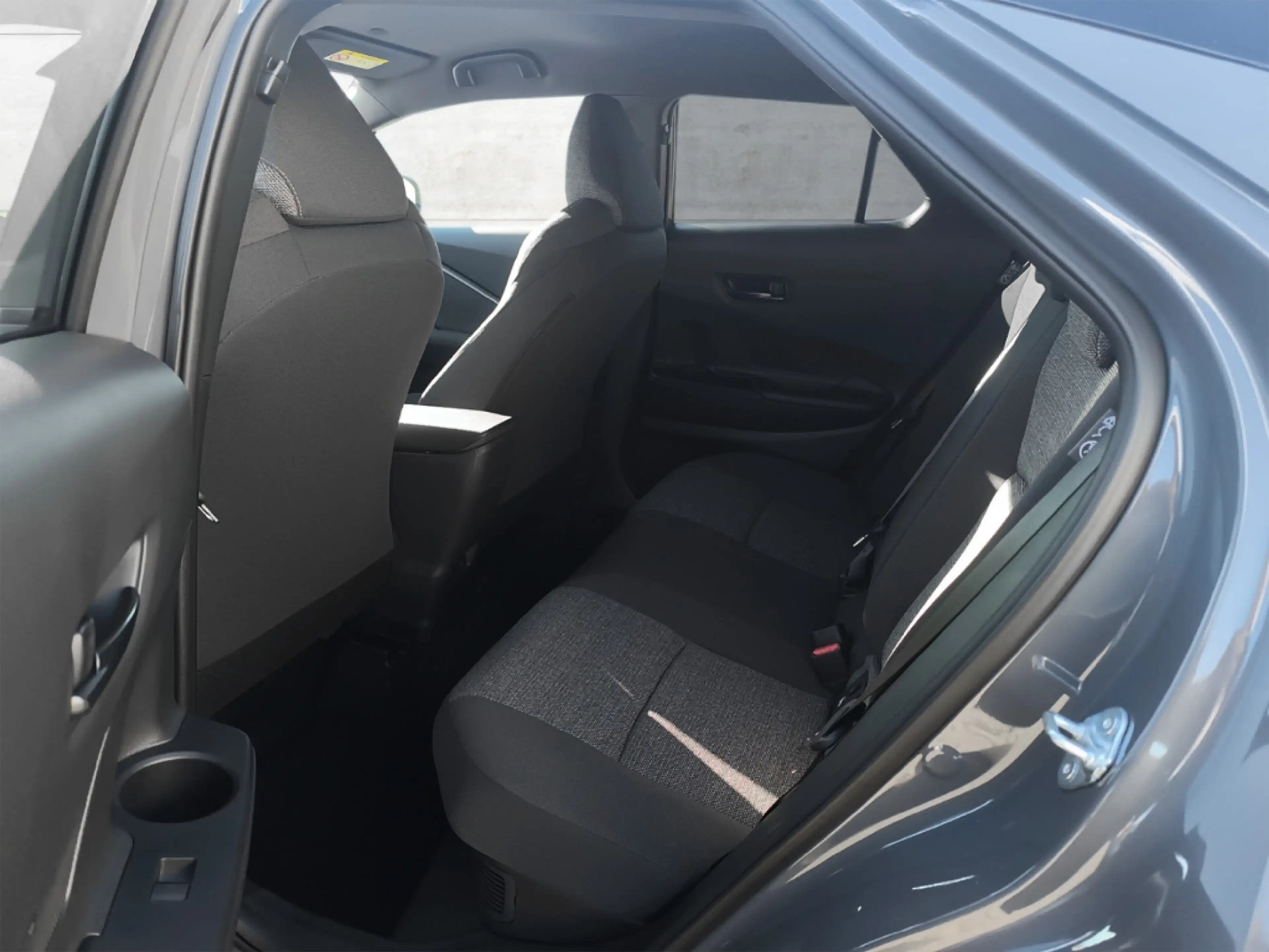 Toyota C-HR Hybrid FWD Team Deutschland Navi LED ACC El. Heckk — photo 9