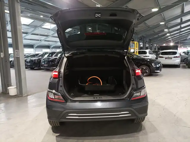 Hyundai Kona view 6