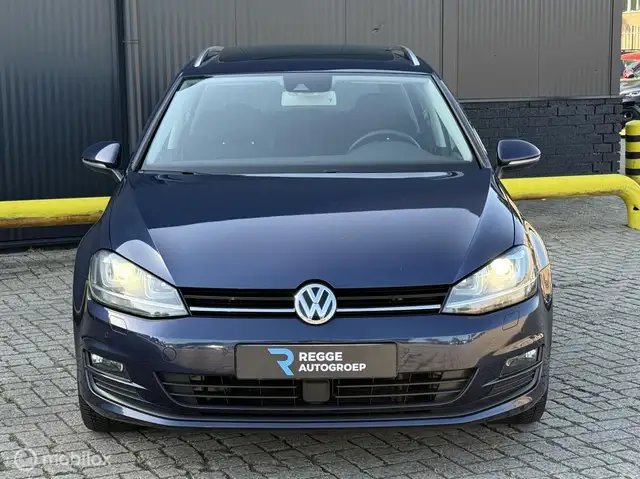 Volkswagen Golf view 5