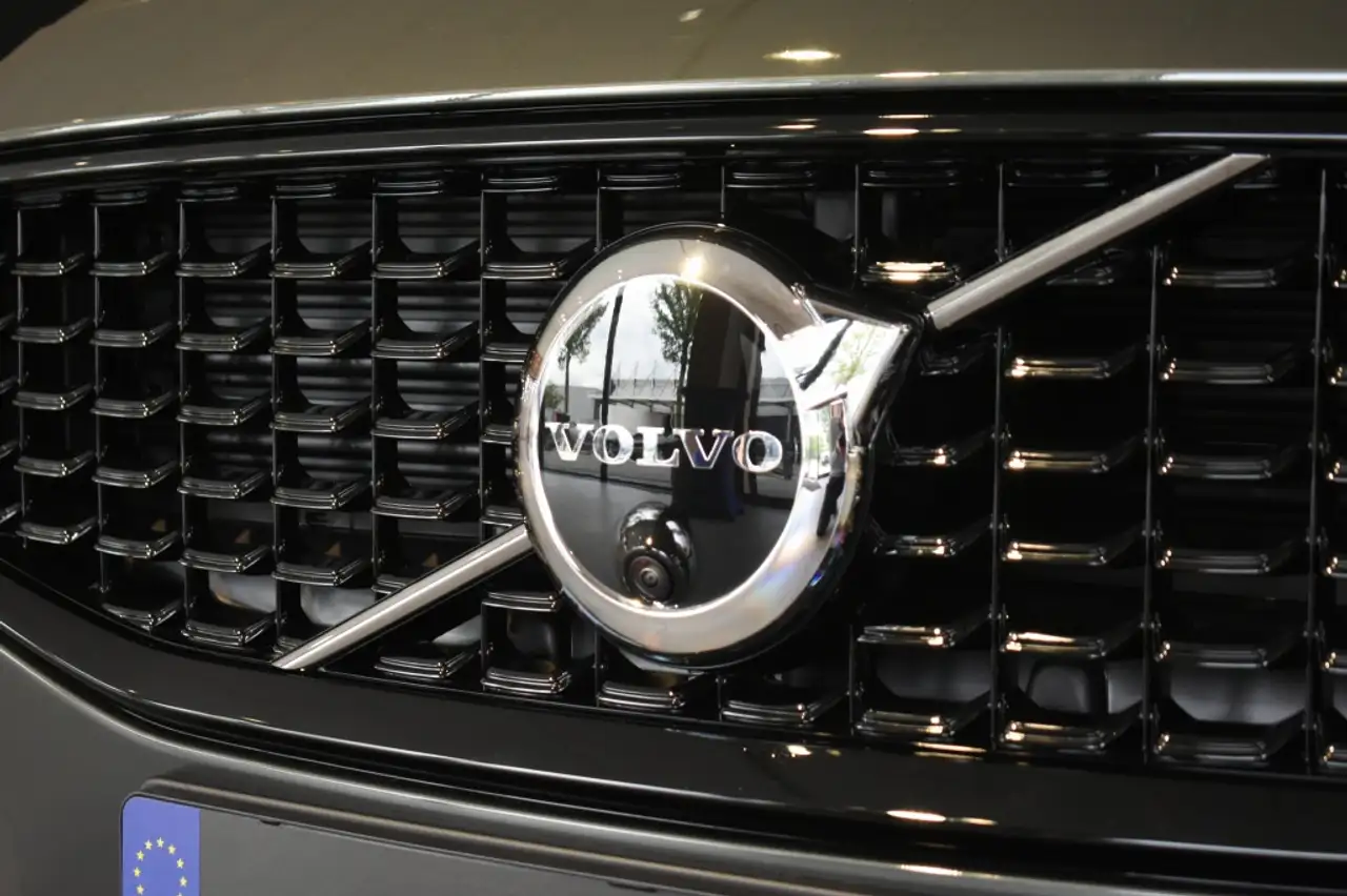 Volvo V60 2026 — фото 11