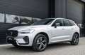Volvo XC60 2.0 T6 Plug-in hybrid AWD R-Design 350 PK|Pano|ACC Grijs - thumbnail 5
